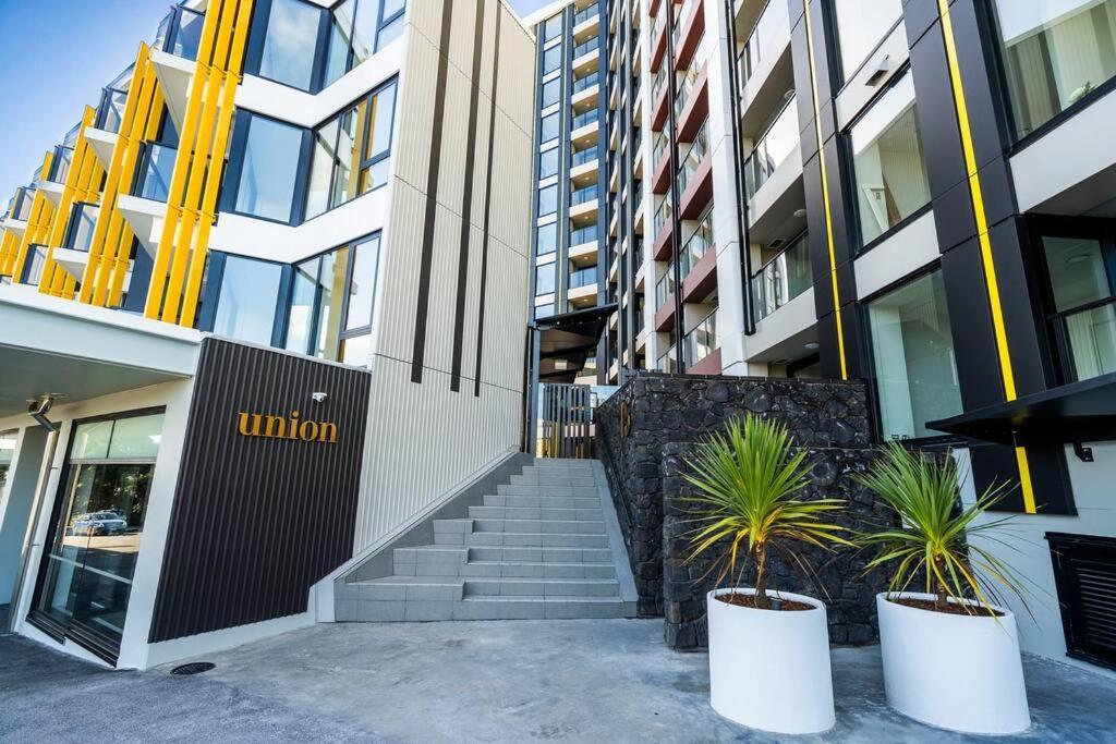 Stunning And Serene Two-bedroom Apartment Auckland