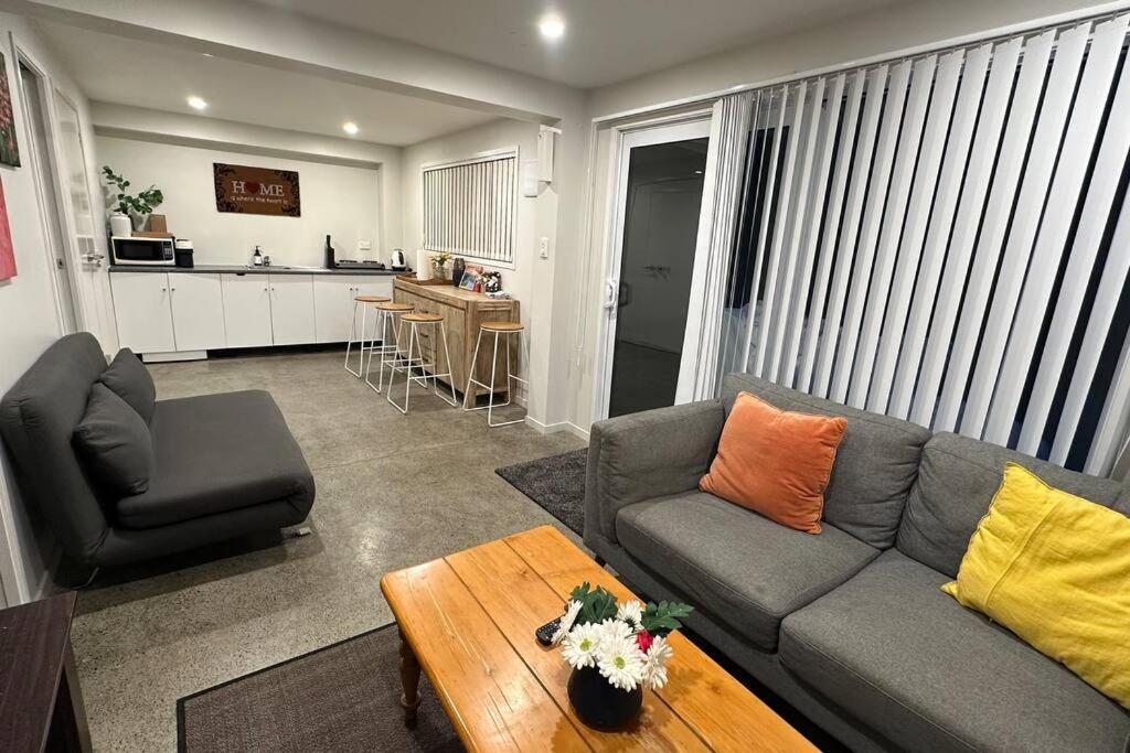 Cozy 1 Bed 1 Bath Kingsland - Morningside Apartment Auckland