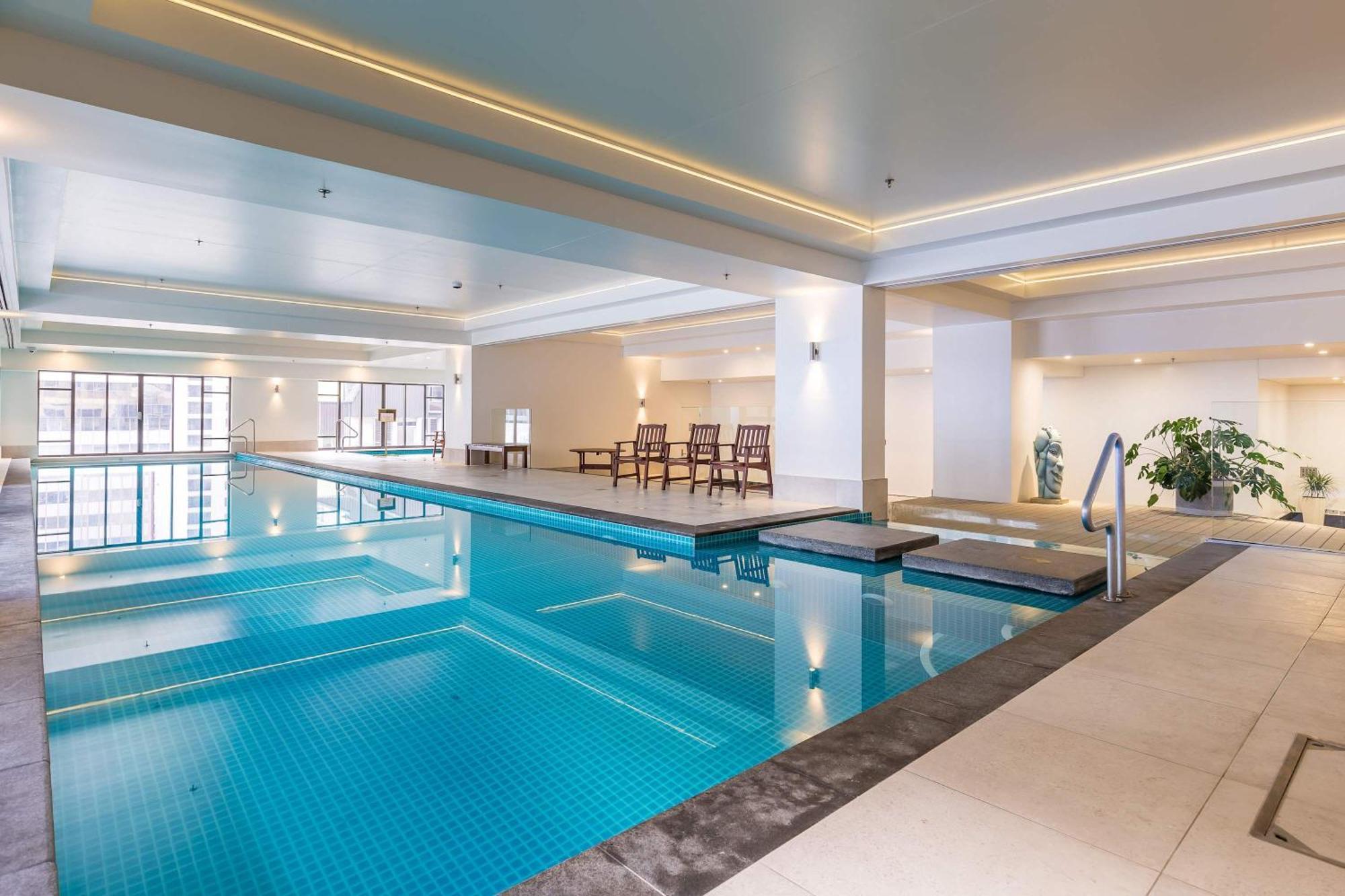Apartment Heart Of 1br Gem With Pool And Gym Access