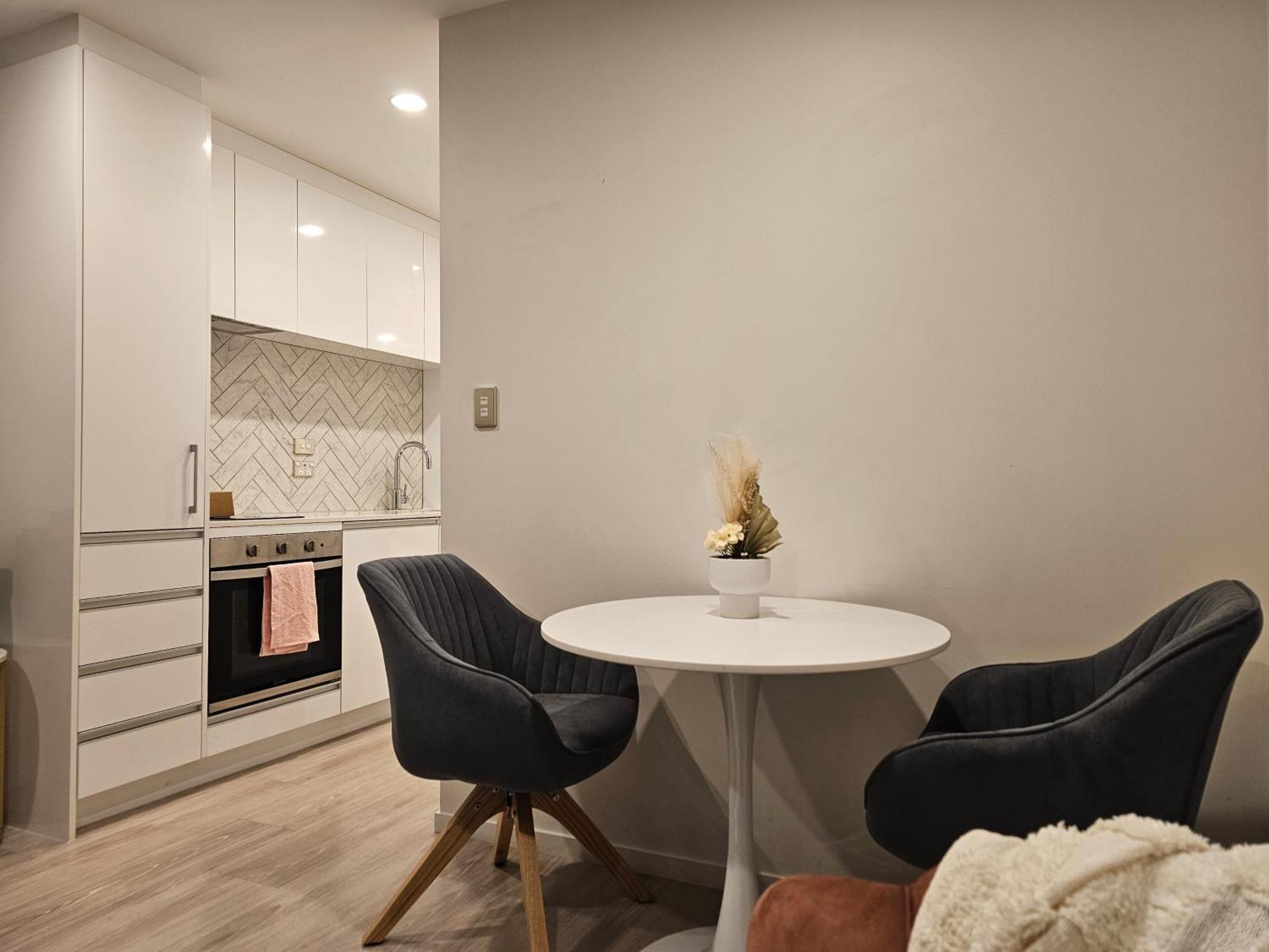 Apartment Urban Haven - Spa, Pool And Patio *