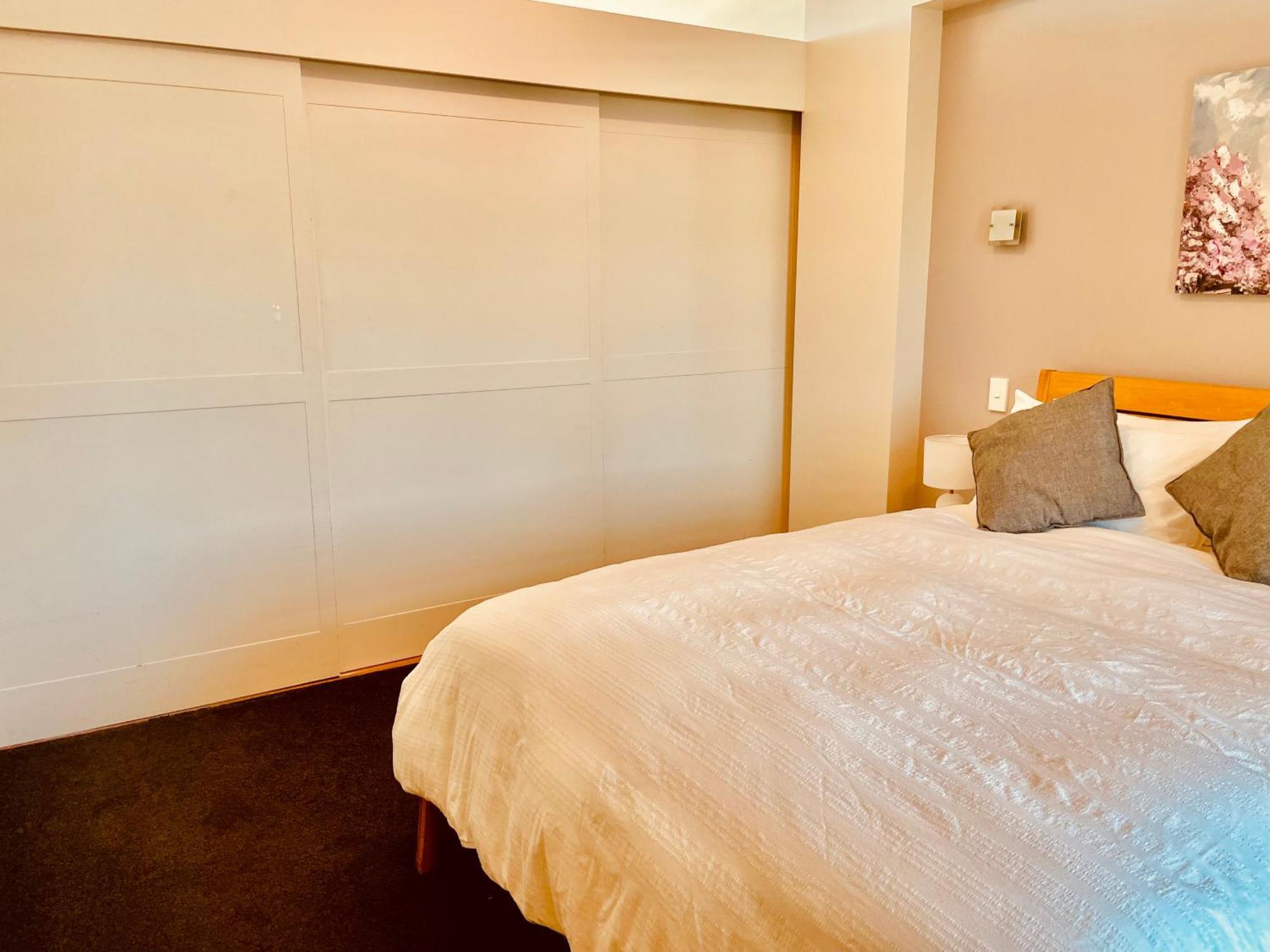 Apartment Waterfront Penthouse: Harbor View In Auckland's Heart Auckland