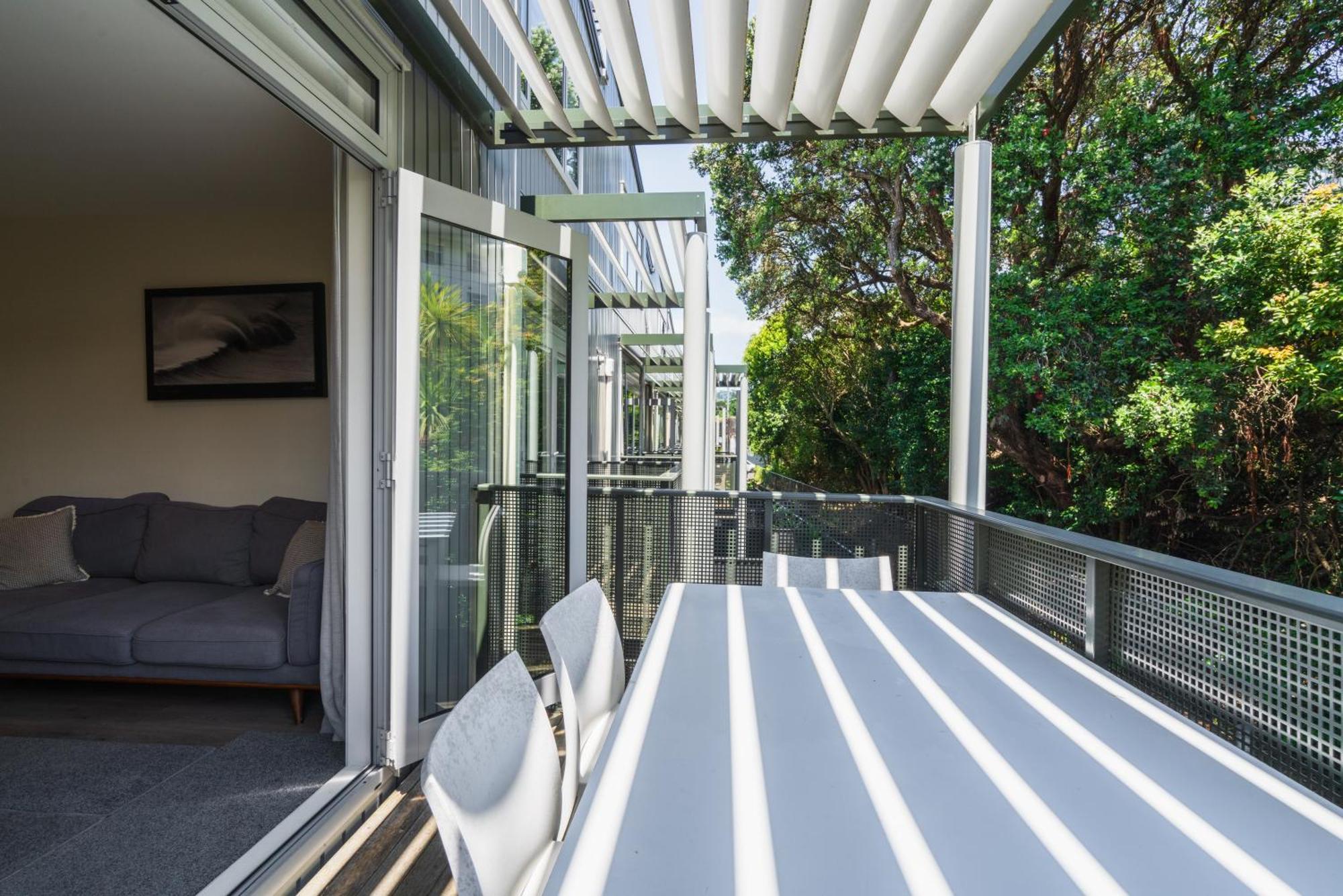 Apartment Spacious Near Cbd Pool Parking 3br
