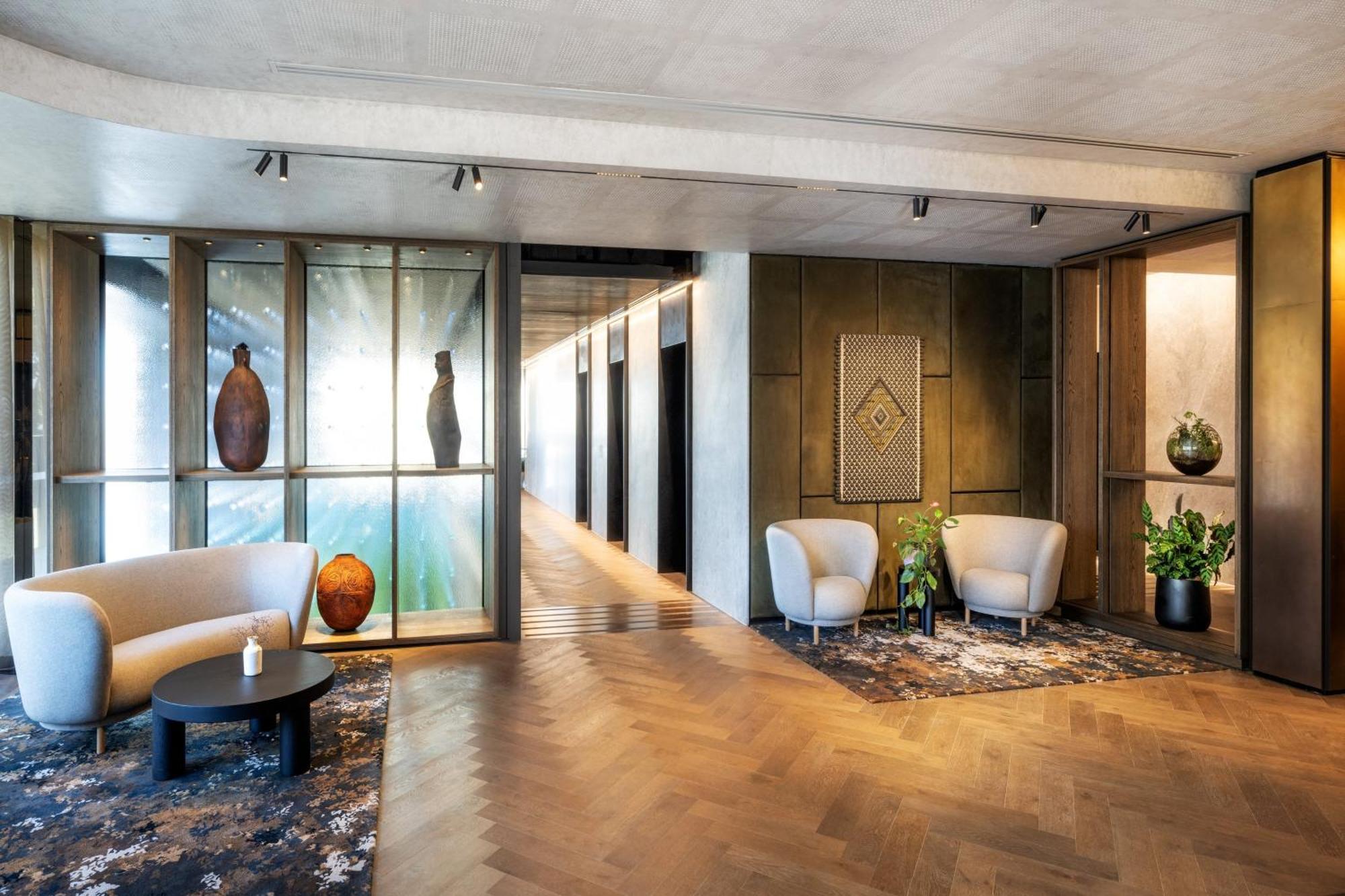 Intercontinental By Ihg Hotel