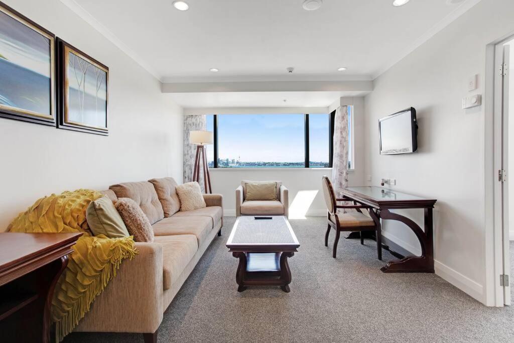 Luxurious 1br Free Carpark Gym Pool & Hottub Auckland
