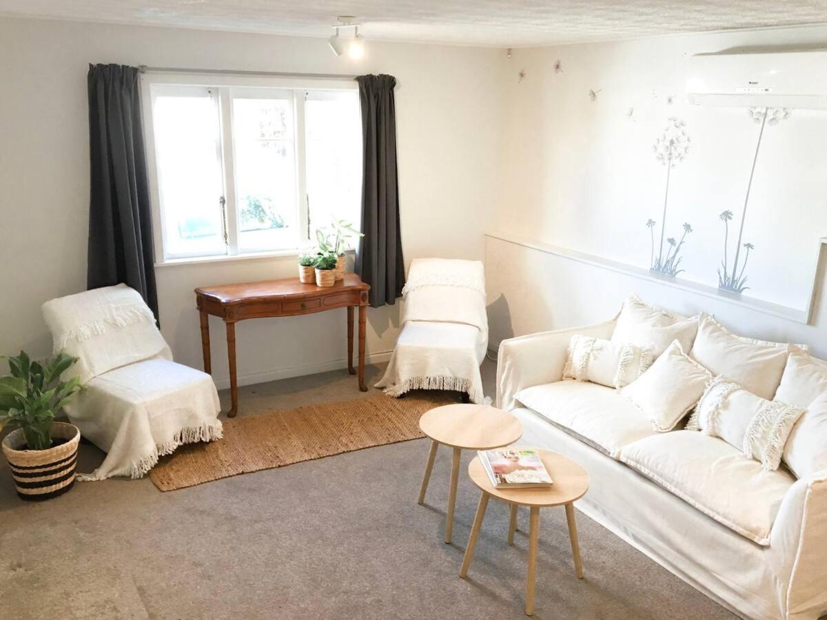 Apartment With The Feel Of *