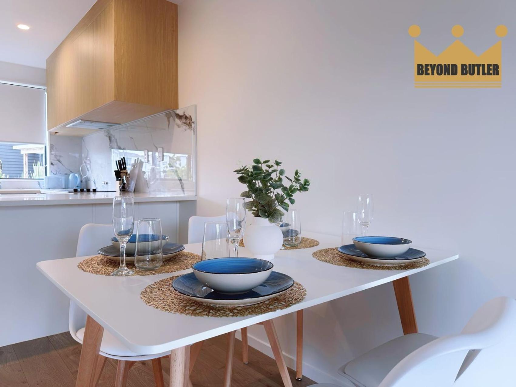 2b1b Prime Location - 10 Sec Walk To Sunday Market Auckland