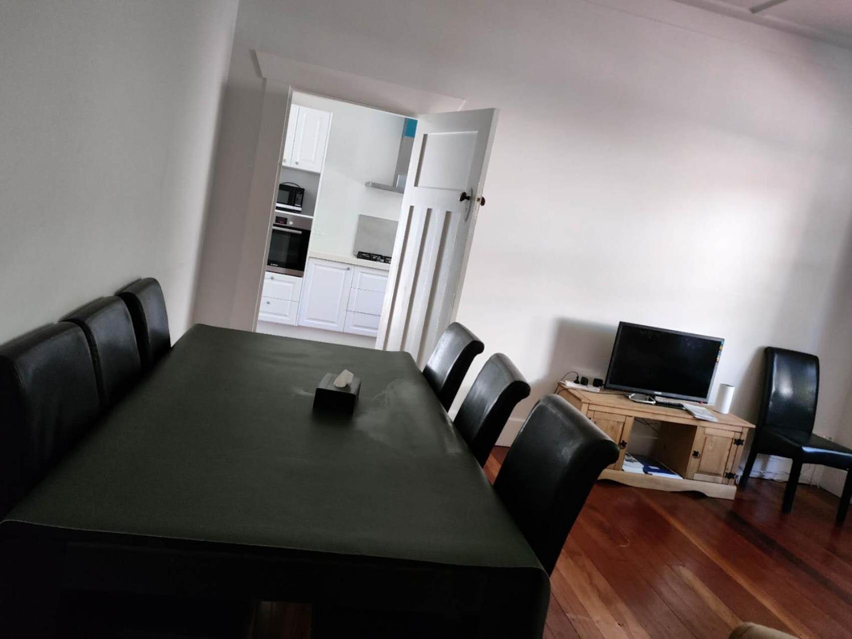 Guest house Cozy 5 Bedrooms House 7 Rangiatea Road, Epsom *