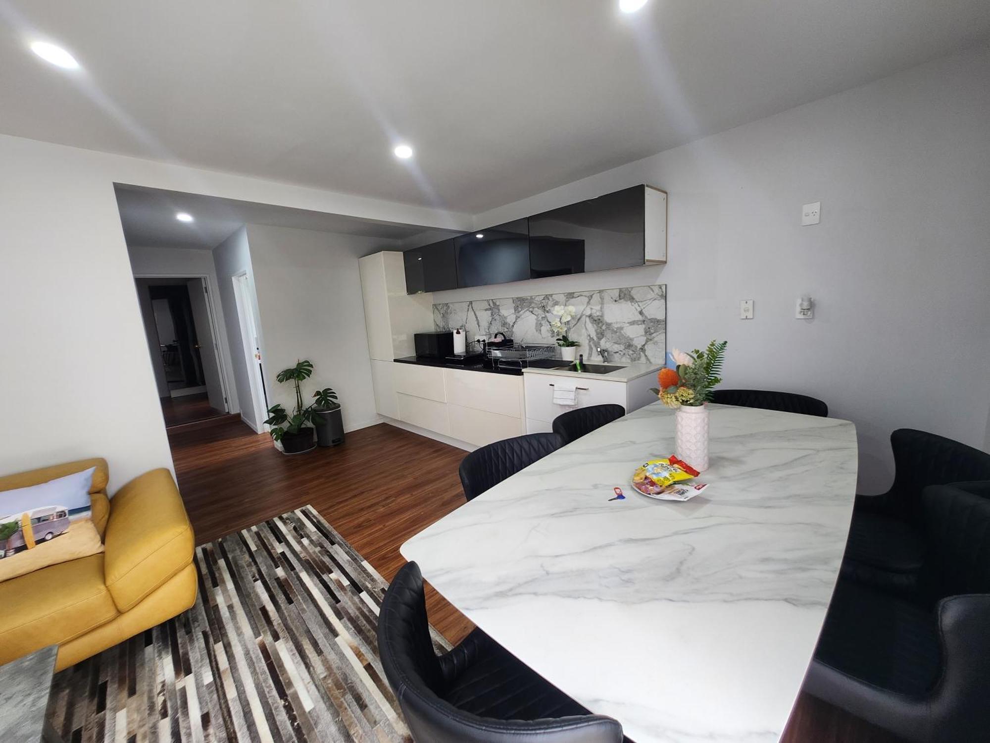 2 Bedroom Self Contained Near Cbd Holiday home Auckland