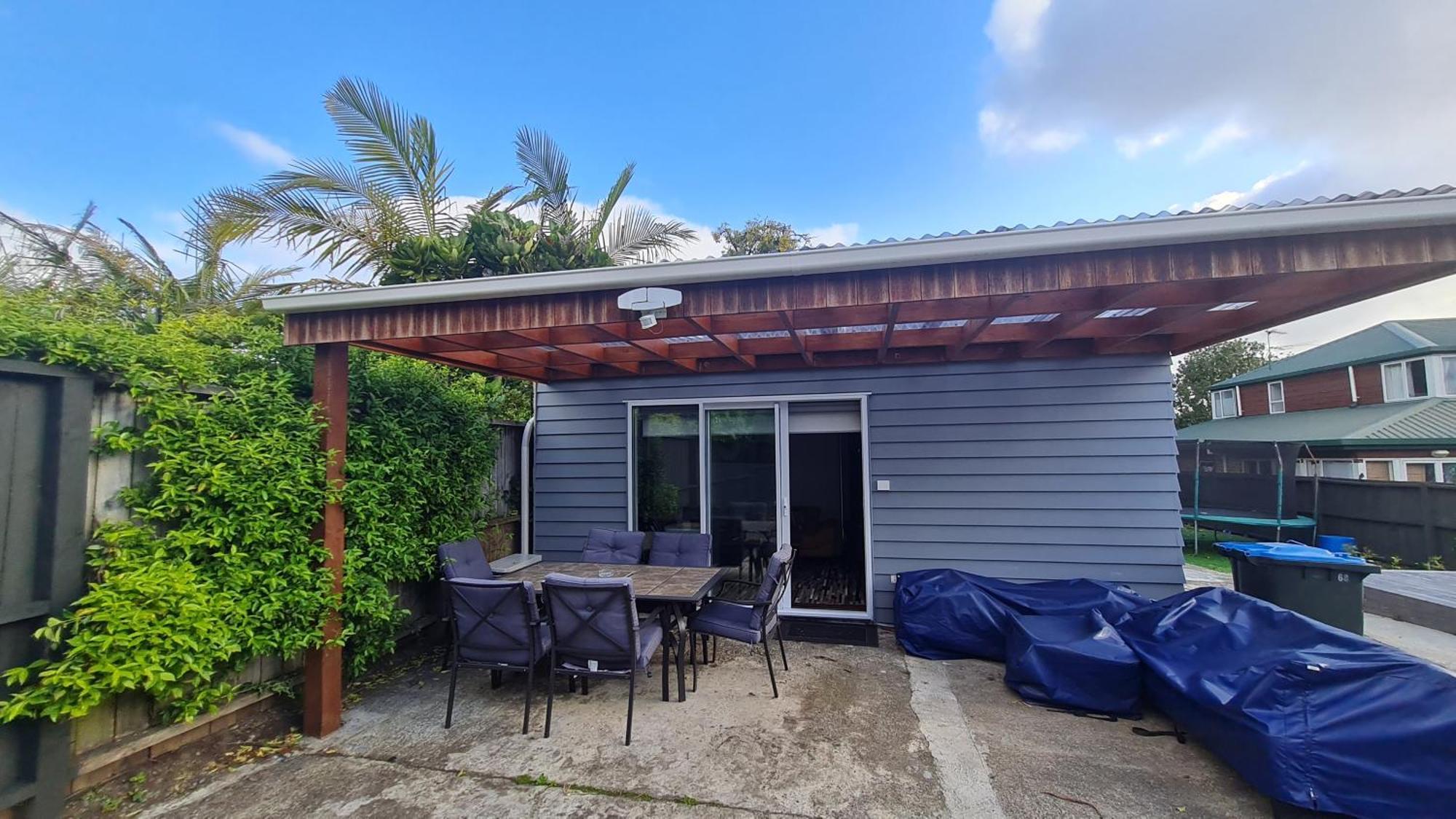2 Bedroom Self Contained Near Cbd