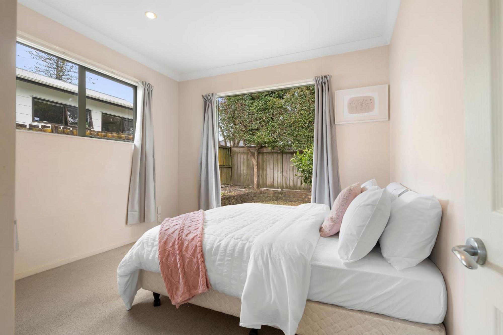 Cozy Out East Holiday home Auckland
