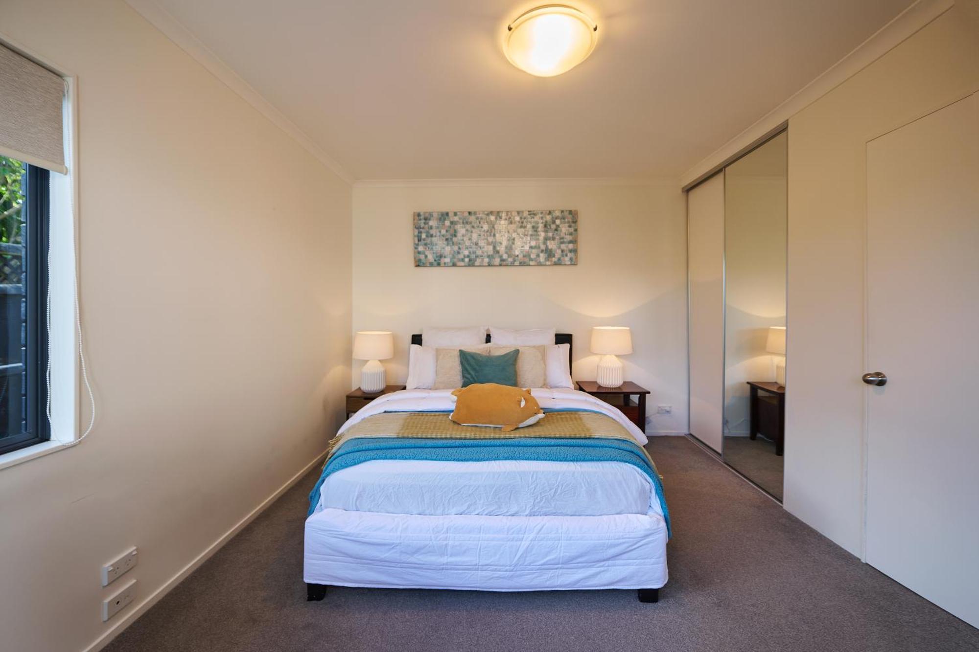 Entire Self Contained Two Bedroom-spacious And Comfortable Auckland