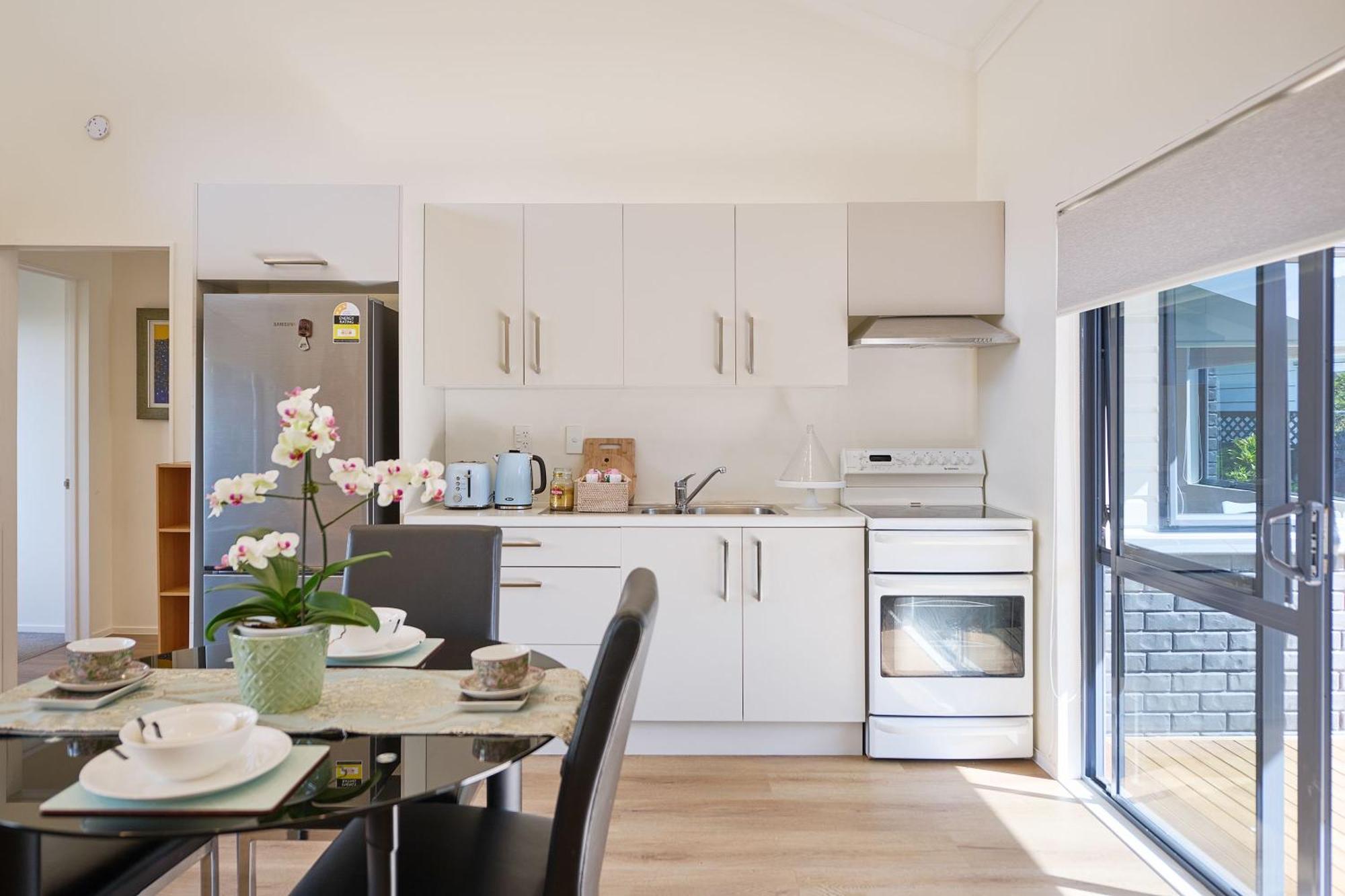 Entire Self Contained Two Bedroom-spacious And Comfortable