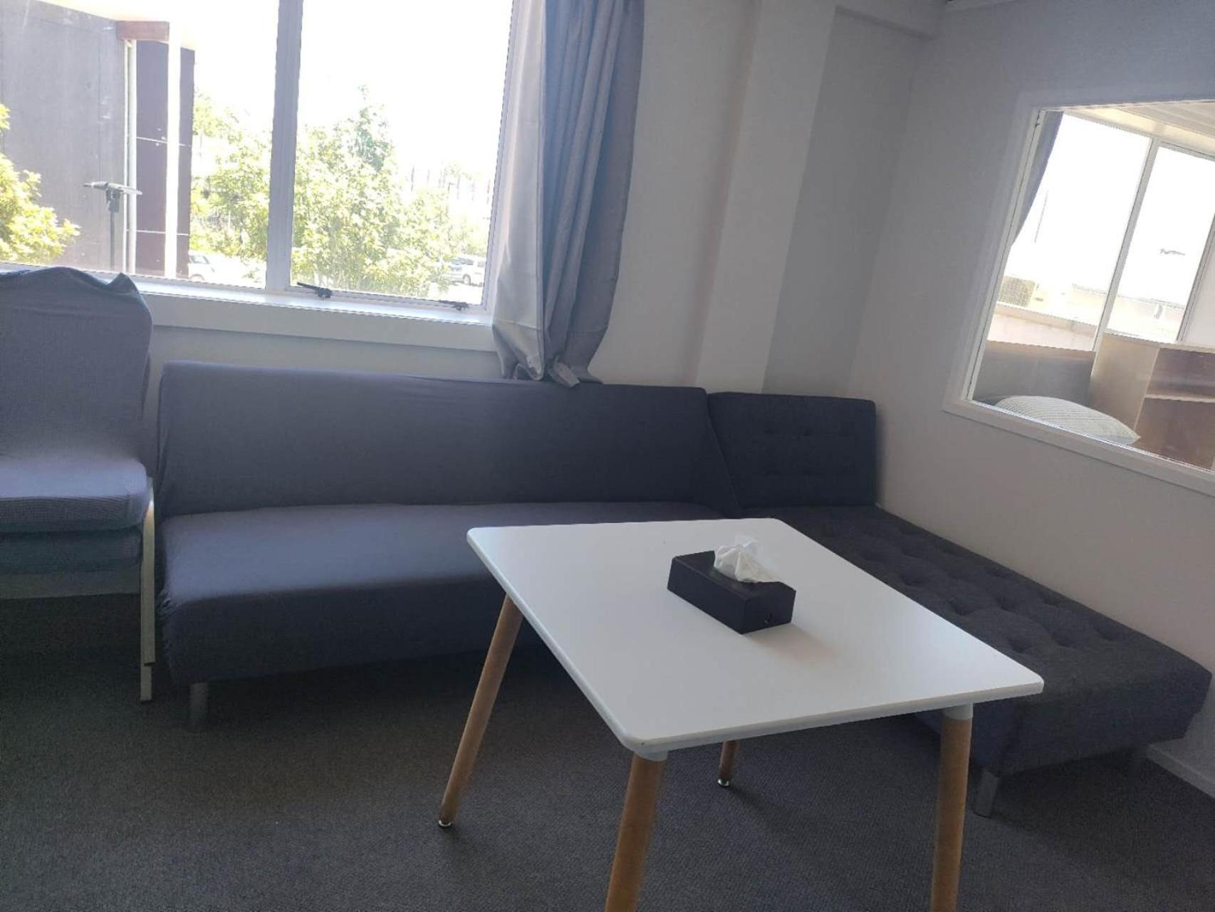 4 Beds Including 1 Double Bed, 1 Single Beds, 2 Double Sofa Beds, 2, 37 Totara Avenue, New Lynn Apartment *