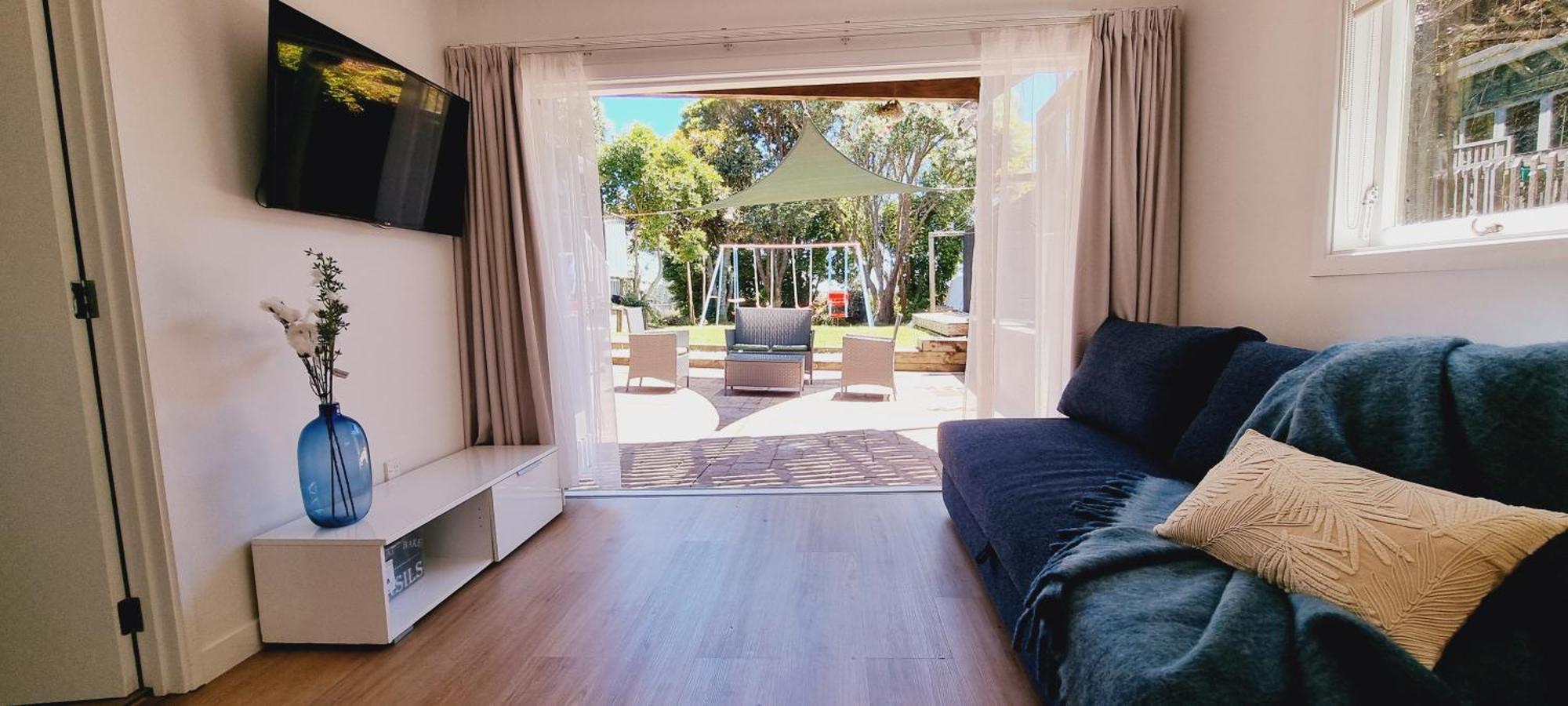Cozy Private Ensuite Escape Homestay Auckland