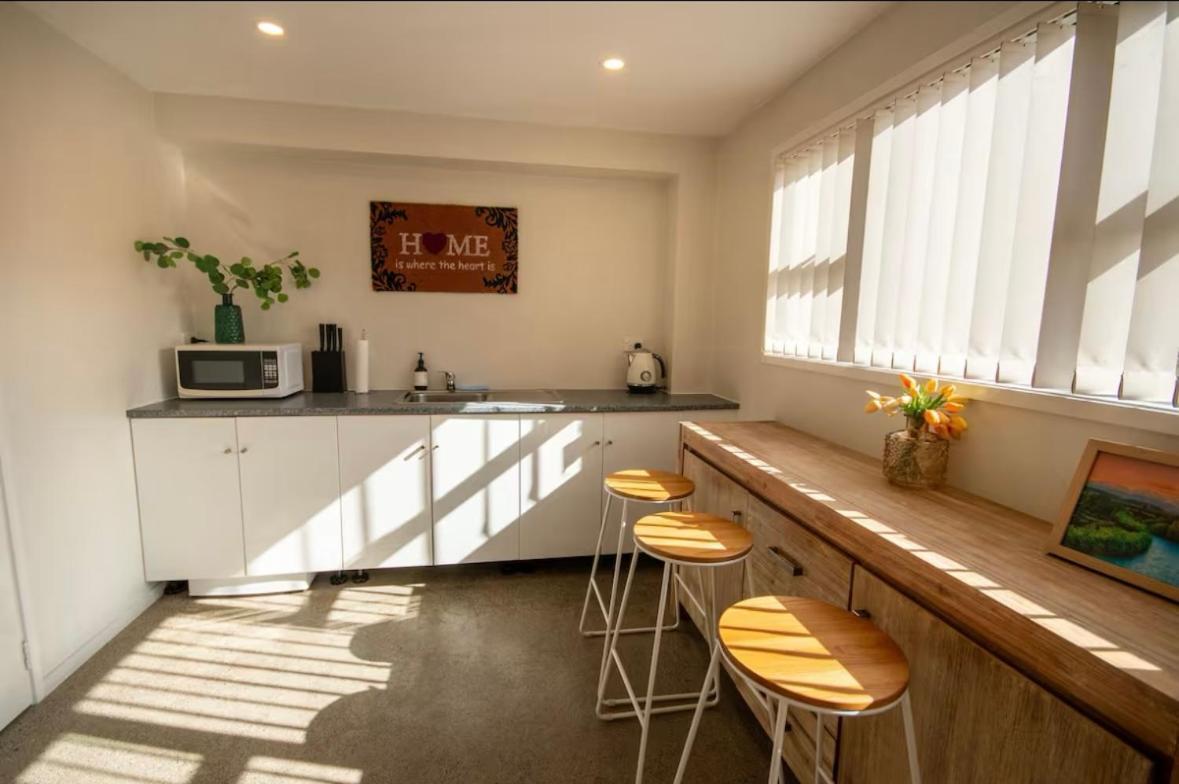 Cozy 1 Bed 1 Bath Kingsland - Morningside Apartment Auckland