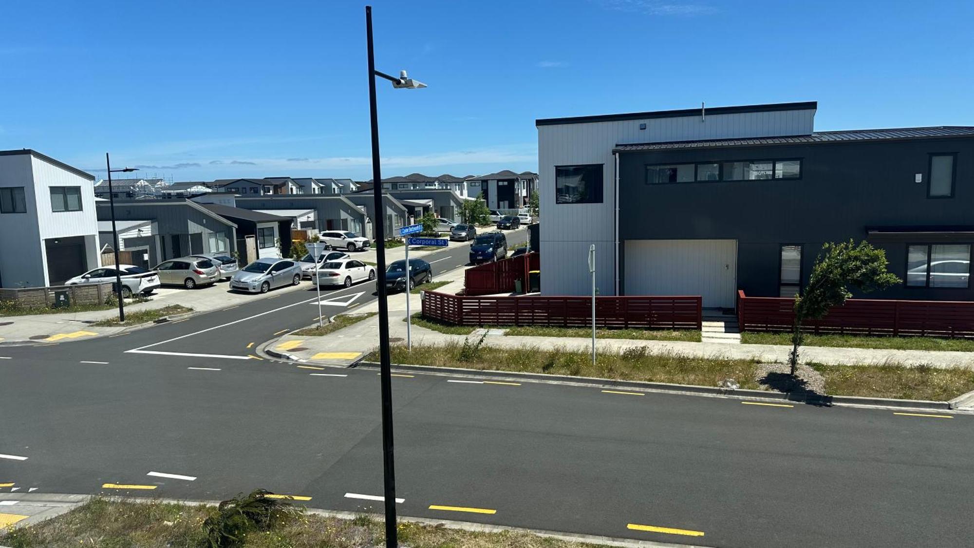 Stylish New Modern 3-br In - Perfect For Your Next Getaway! Holiday home