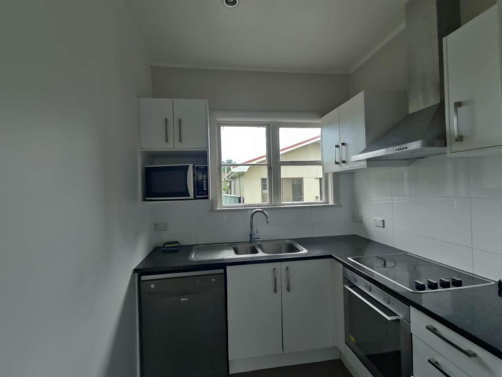 7 Beds Including 4 Double Beds, 1 Single Bed, 2 Double Sofa Beds, 8 Renton Road, Mt Albert,