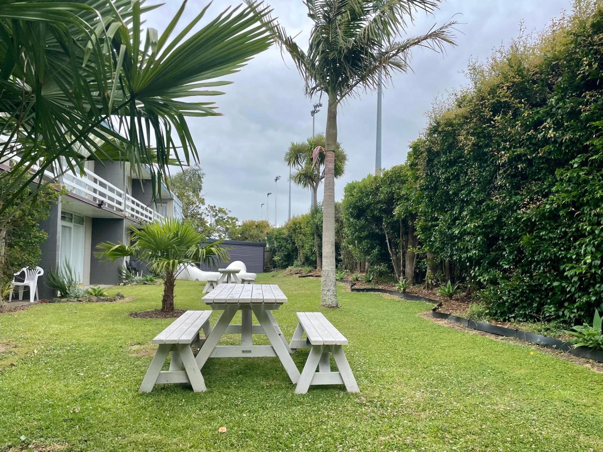Motel Mount Eden 2*