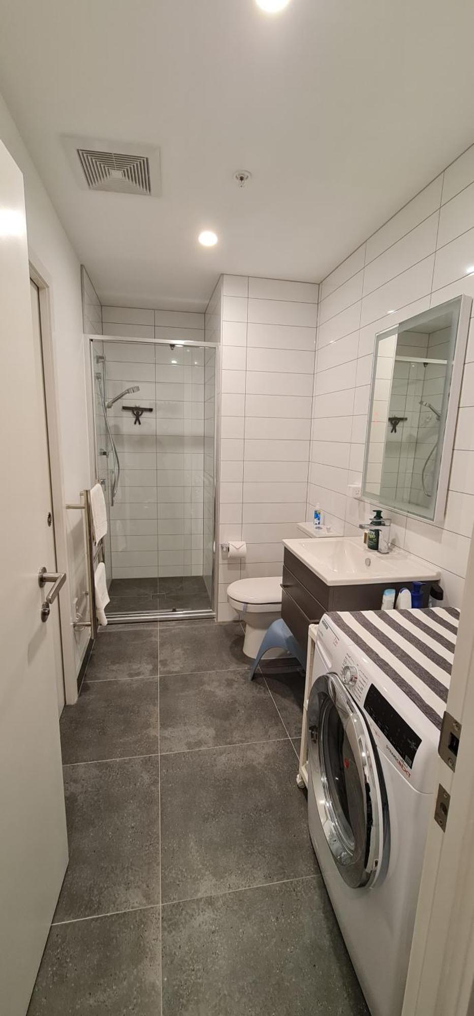 Stylish And Unique At The Heart Of Newmarket Apartment *