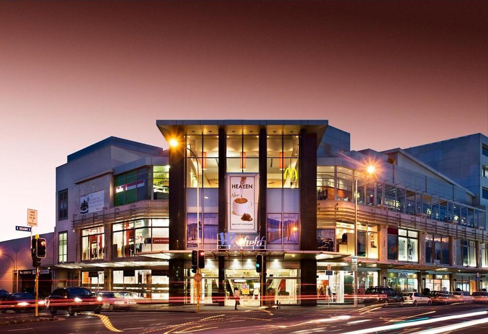 Stylish And Unique At The Heart Of Newmarket Apartment Auckland