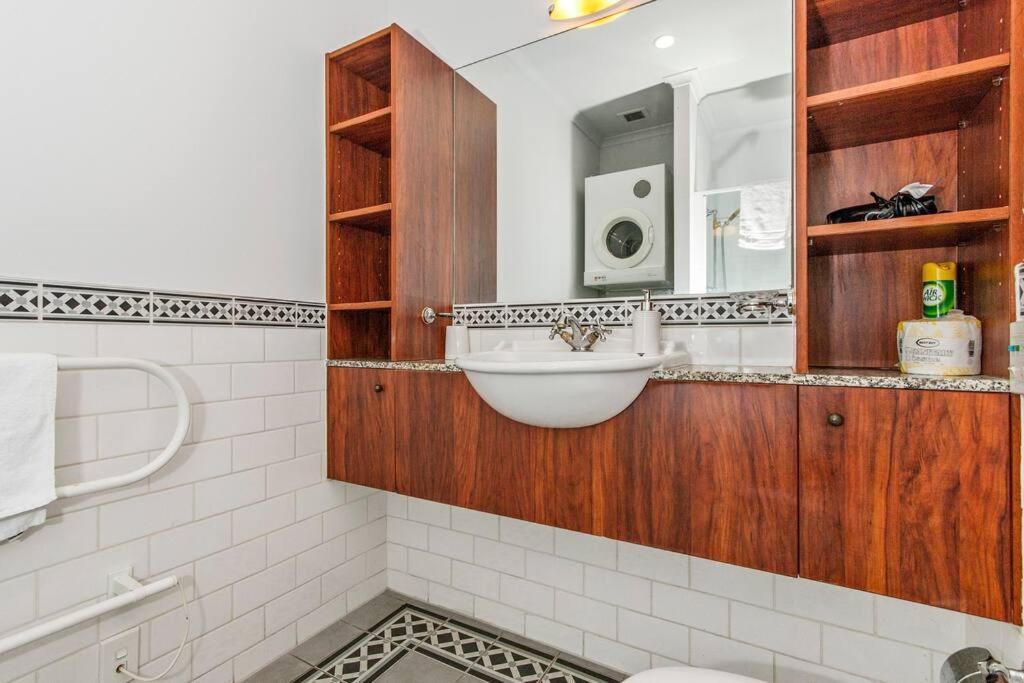 Apartment Stunning 2br In Viaduct Harbour *