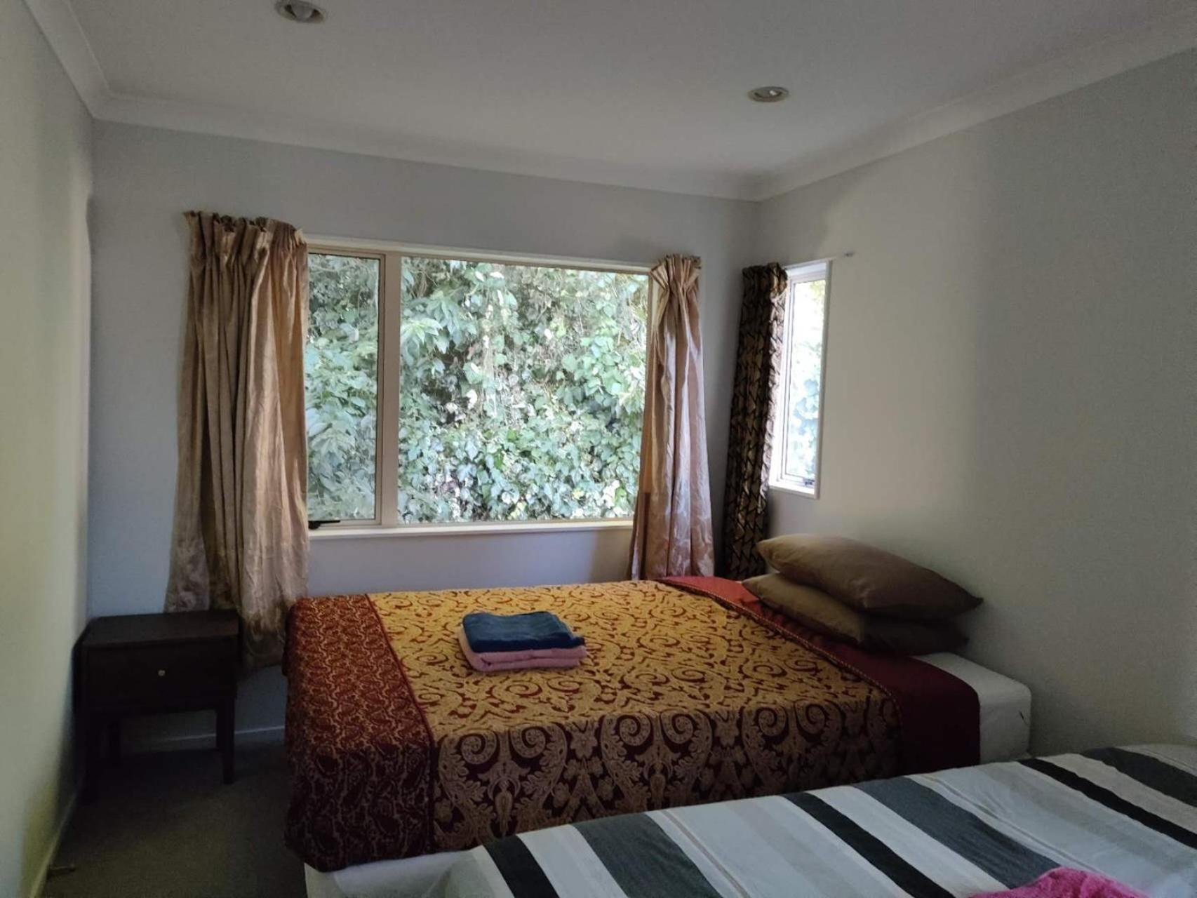 Holiday home 5 Bedroom Sweet House 82a Richardson Road Auckland