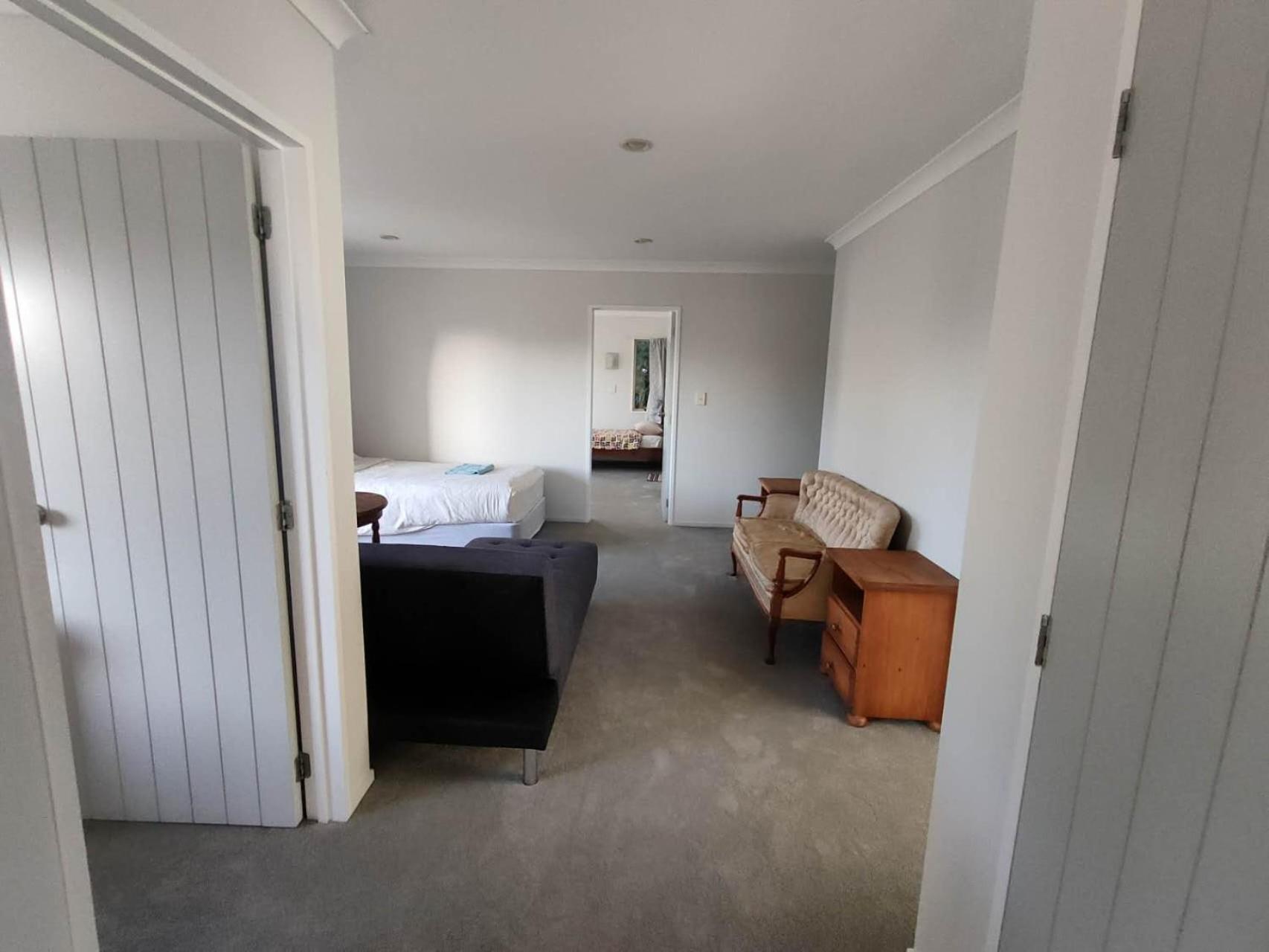 5 Bedroom Sweet House 82a Richardson Road Holiday home *