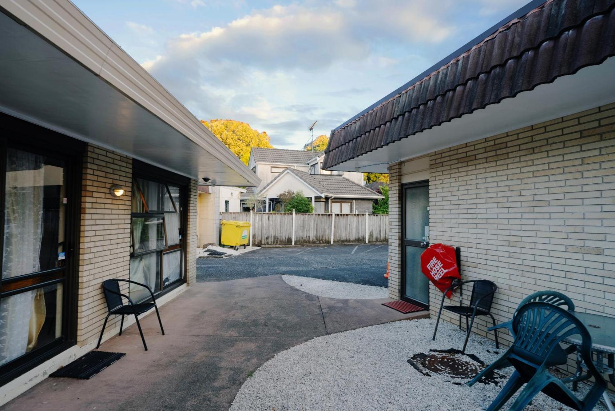 Dukes Midway Motel Auckland