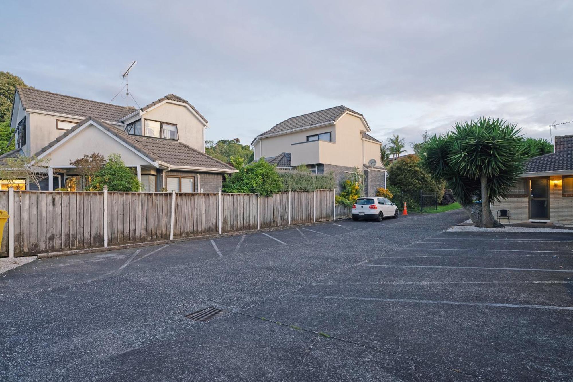 Motel Dukes Midway Auckland
