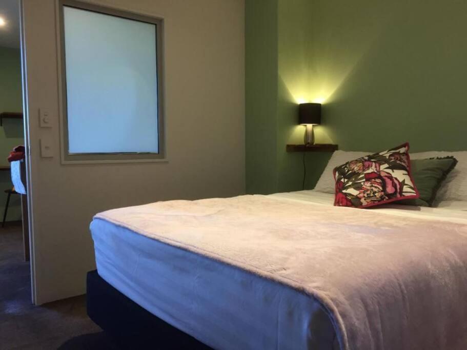 Apartment Modern 1br Near Spark Arena Pool & Gym
