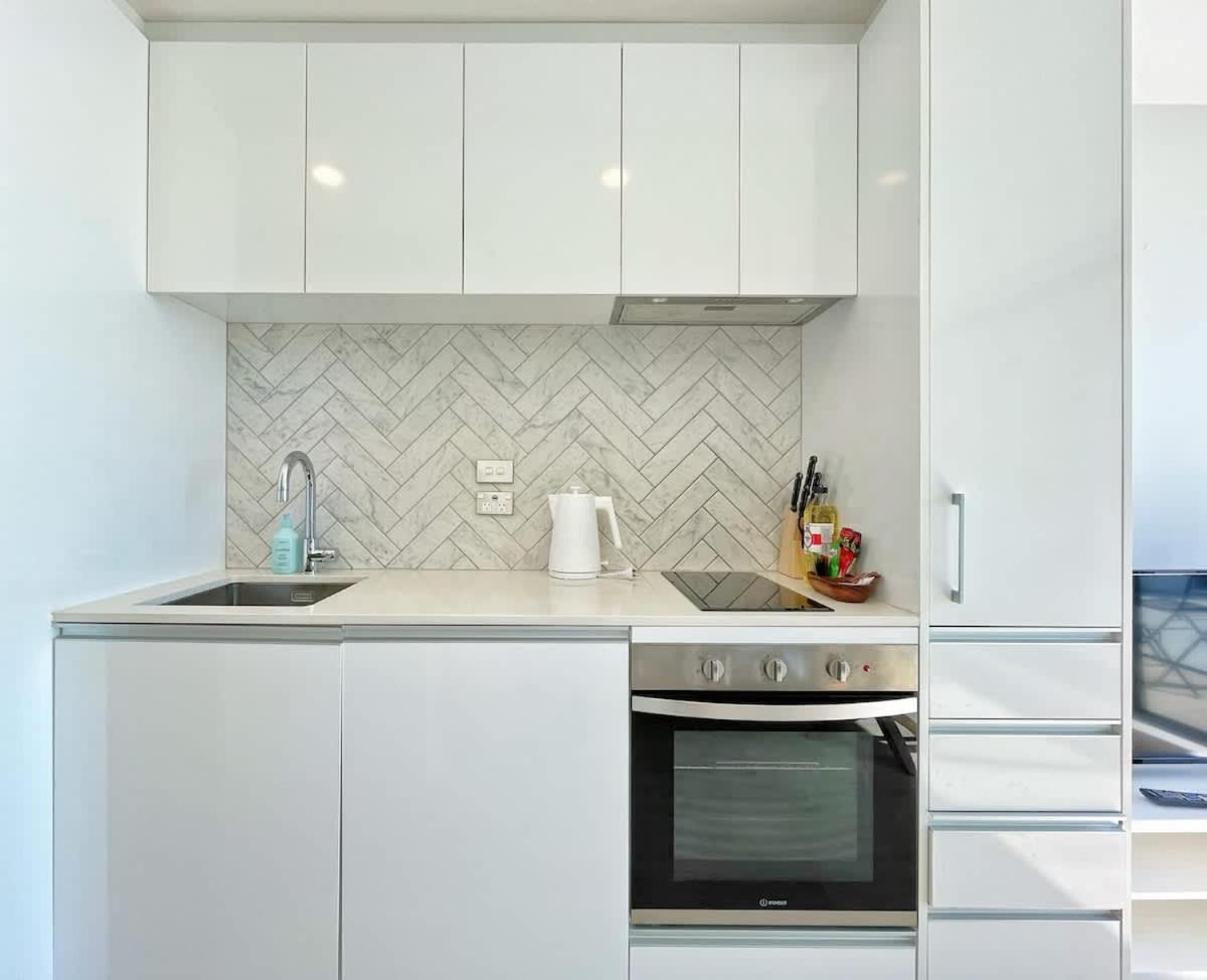Lights Getaway - 1br Living Apartment Auckland