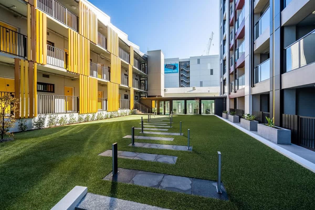 Lights Getaway - 1br Living * Auckland
