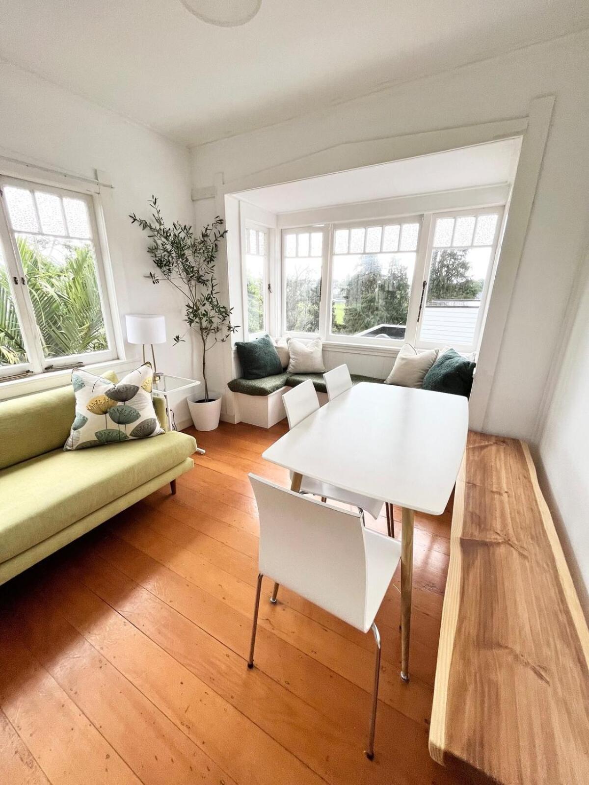 Spacious 6 Bedroom Herne Bay - Close To Cbd - Free Wifi Apartment Auckland