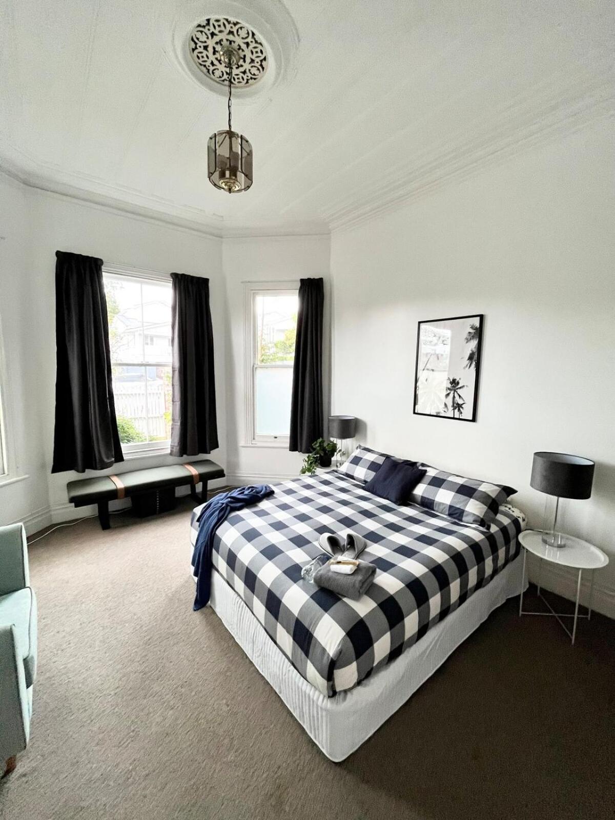 Spacious 6 Bedroom Herne Bay - Close To Cbd - Free Wifi *