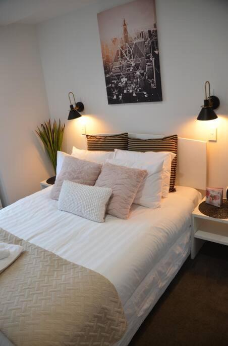 2br Family Friendly With Indoor Pool * Auckland