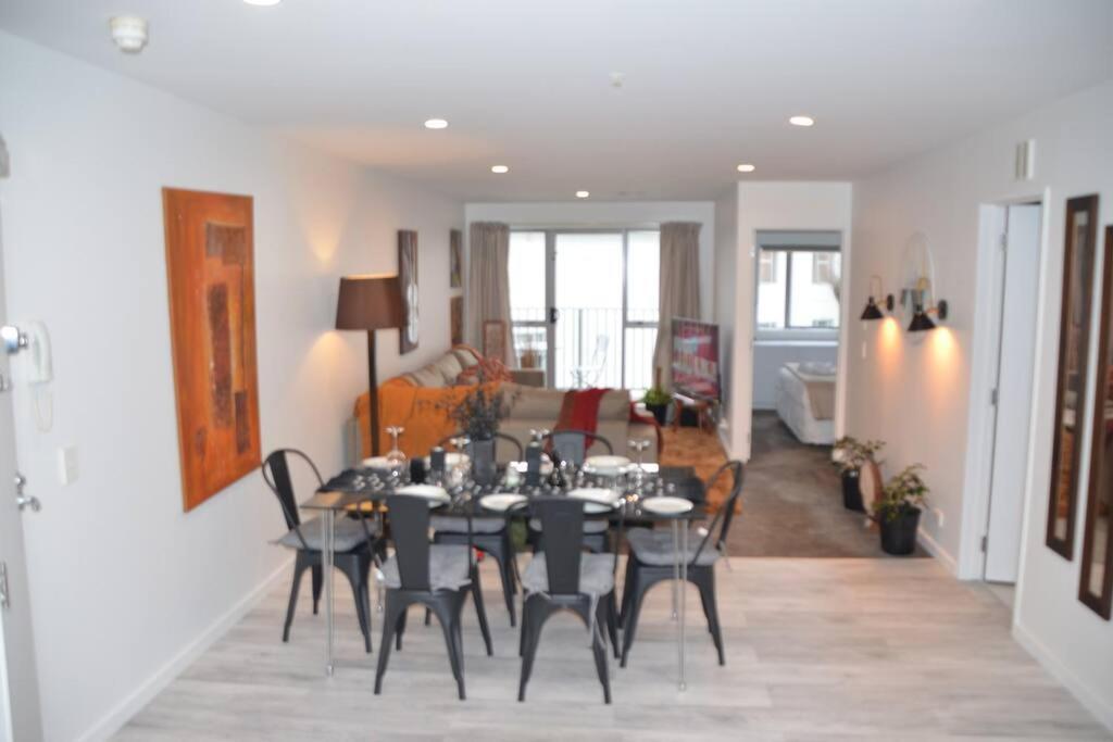 2br Family Friendly With Indoor Pool Apartment *