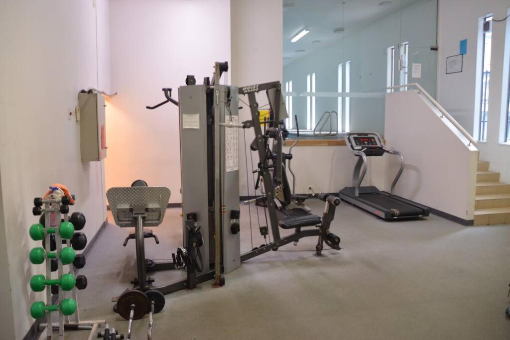 2br Family Friendly With Indoor Pool *