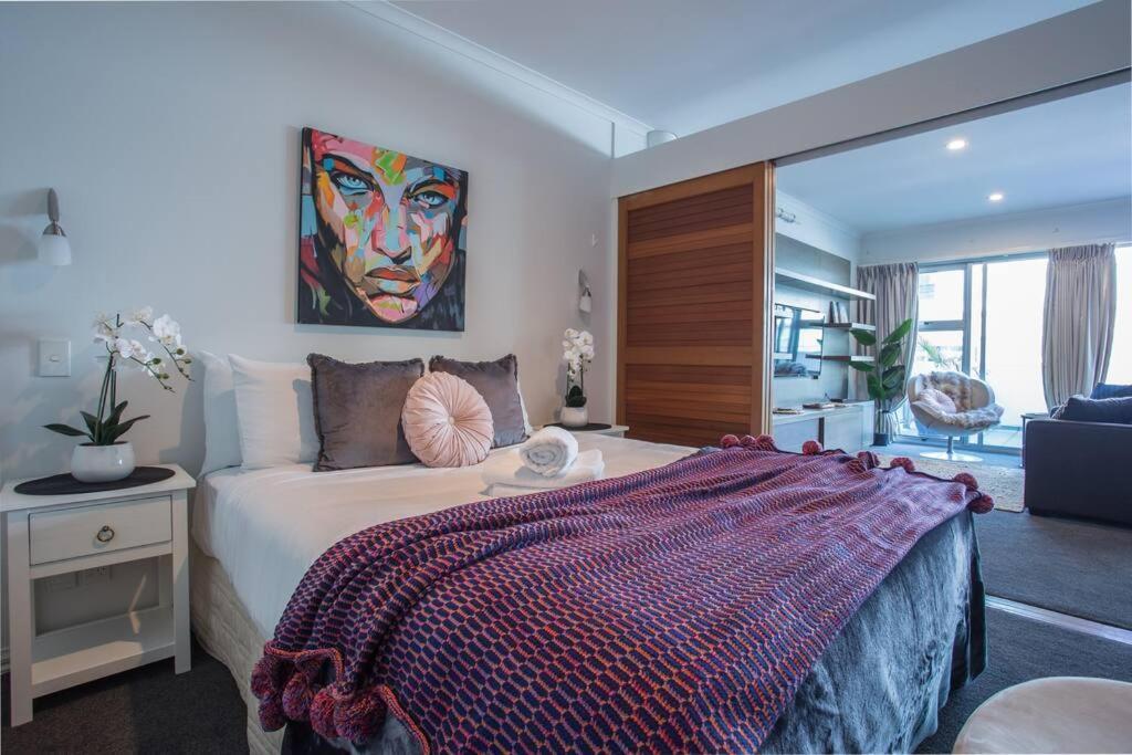 Warm & Inviting Spacious 1br *