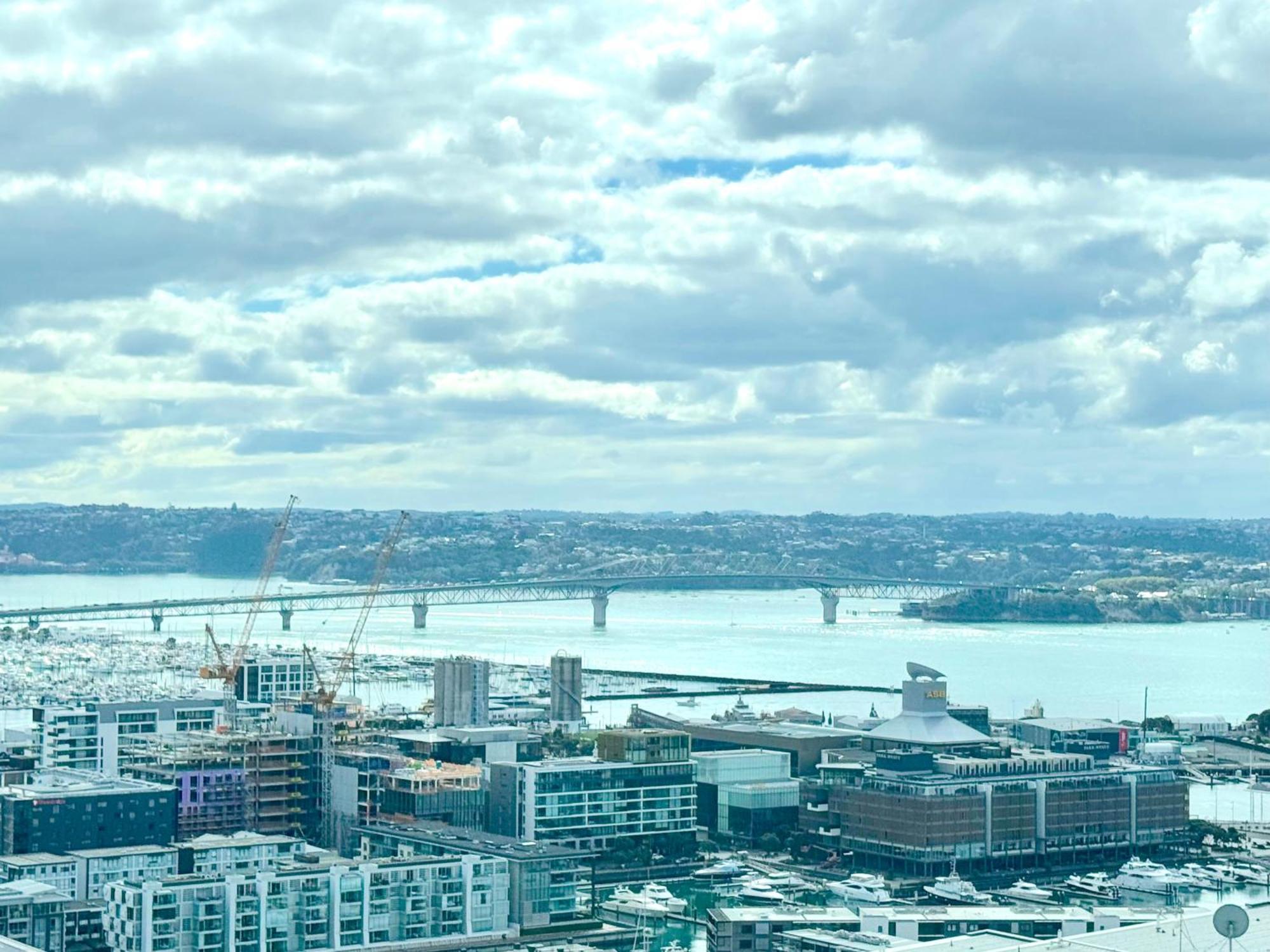 Skytower View And Seaview 2 Bedroom 2 Bathroom * Auckland