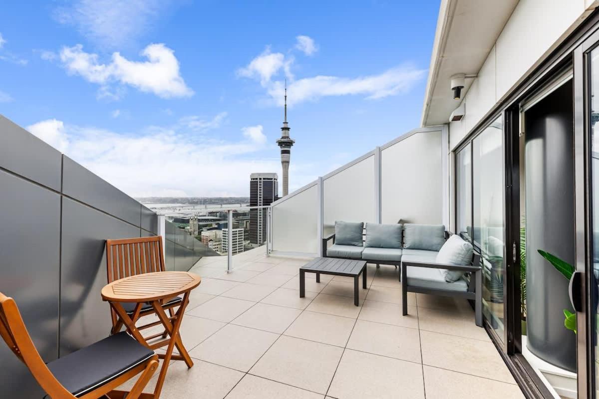 Apartment Sky Tower View 2br W Gym & Pool Access