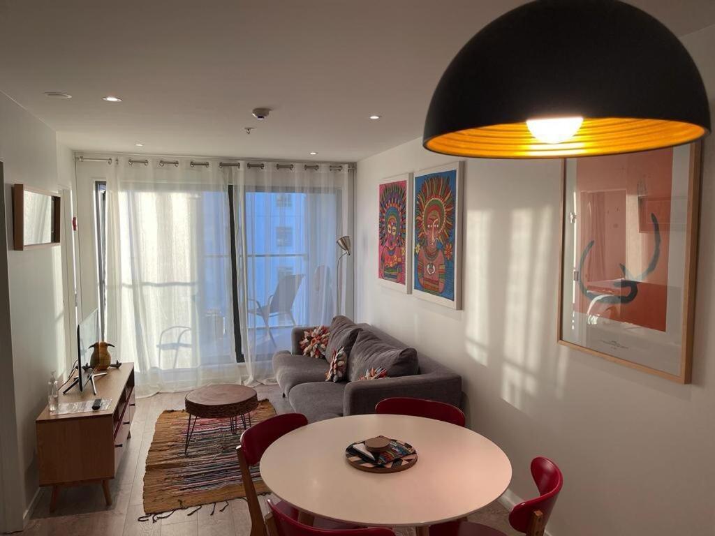 Bright And Funky Oasis *