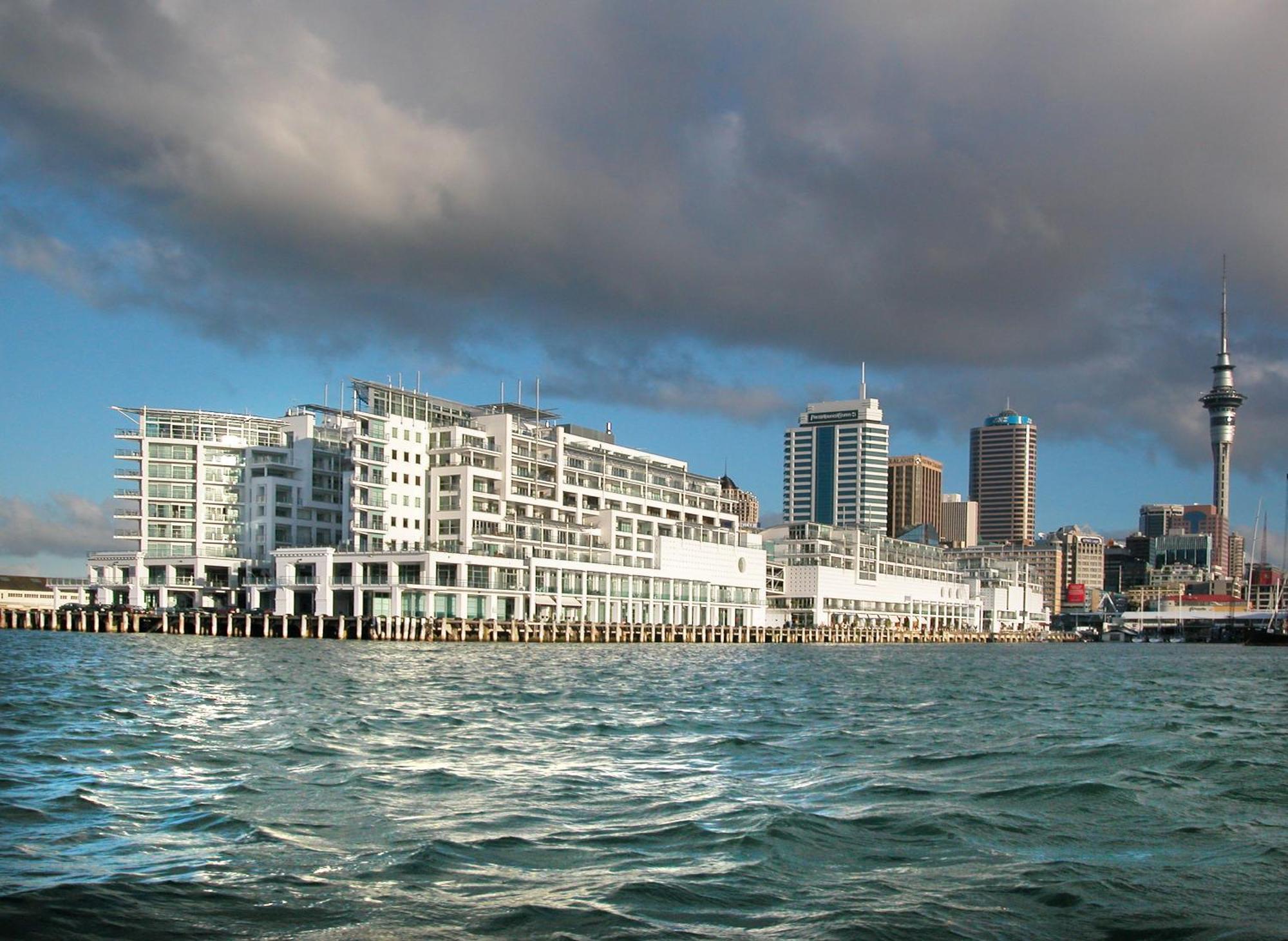 Apartment Awsa Absolute Waterfront 1141