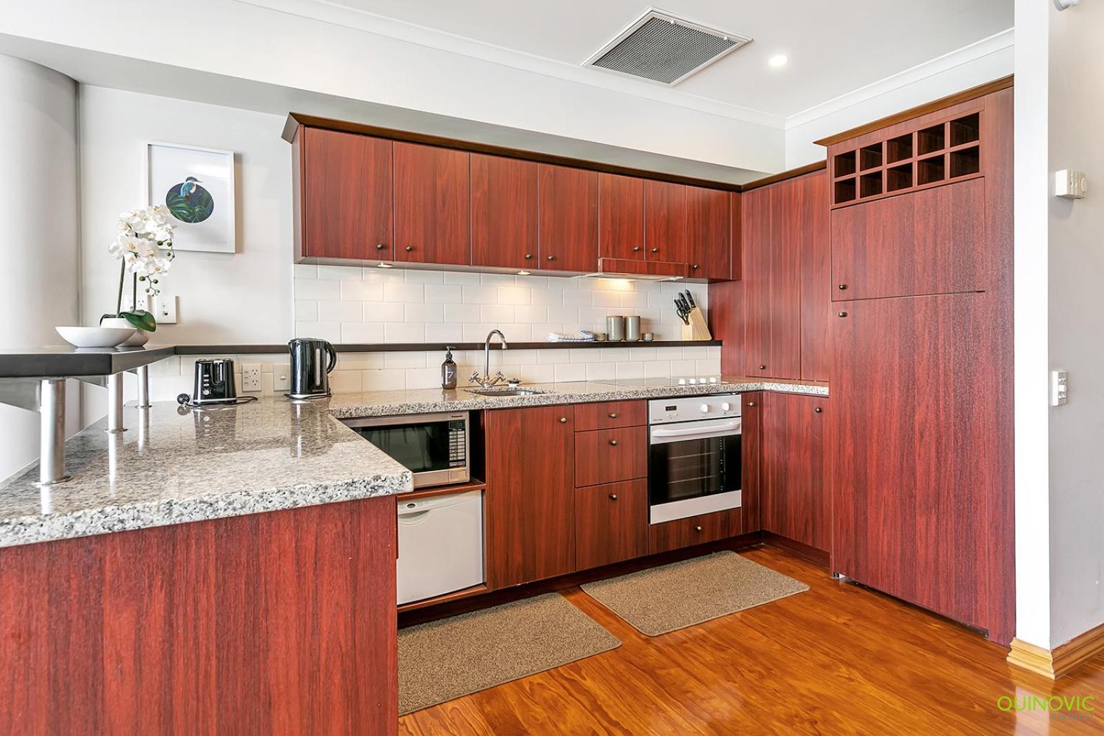 Apartment Awsa Absolute Waterfront 1141