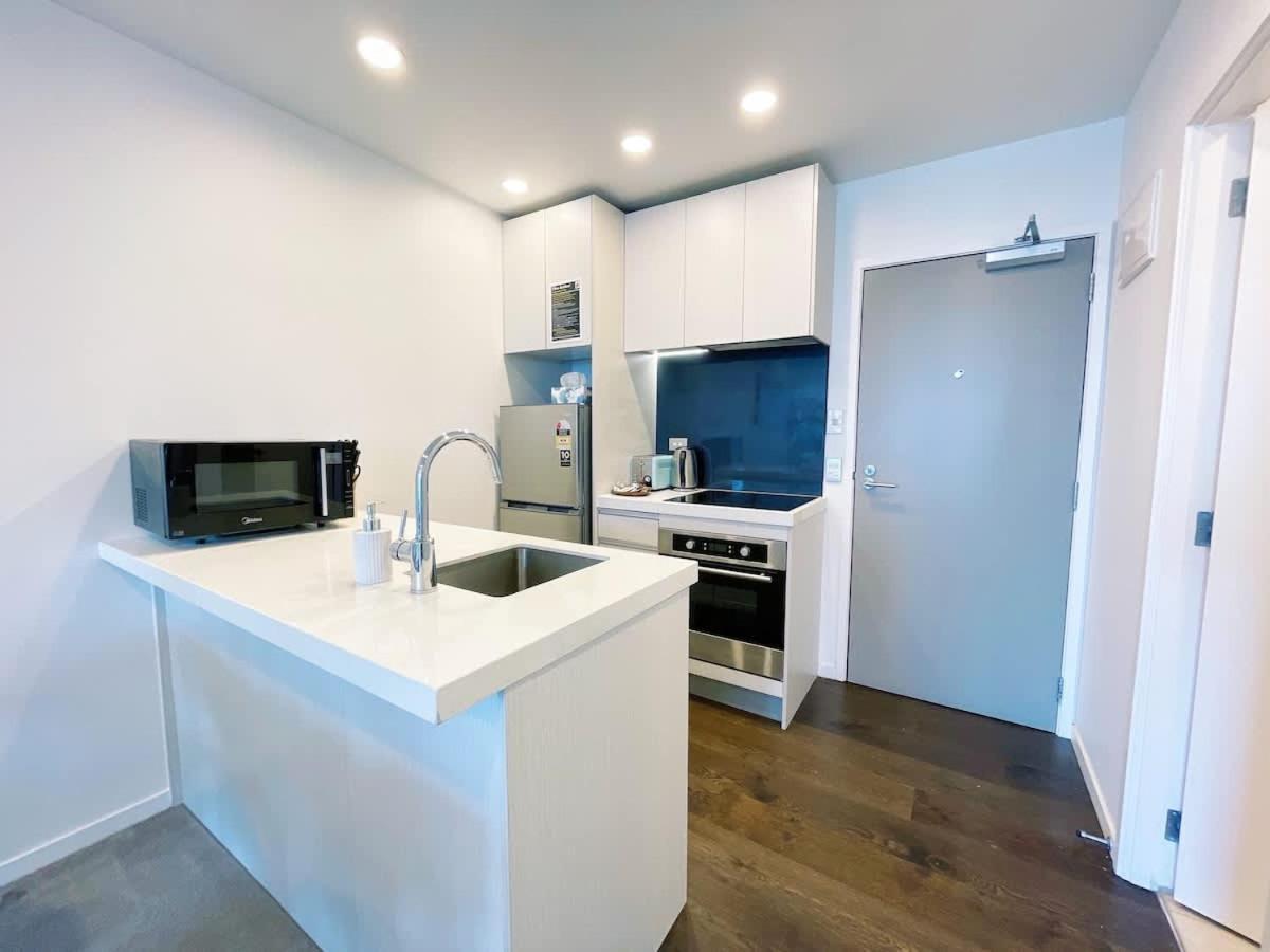 Romantic 2bed & 2bath - Near Skytower & Two Blocks From Waterfront Apartment Auckland