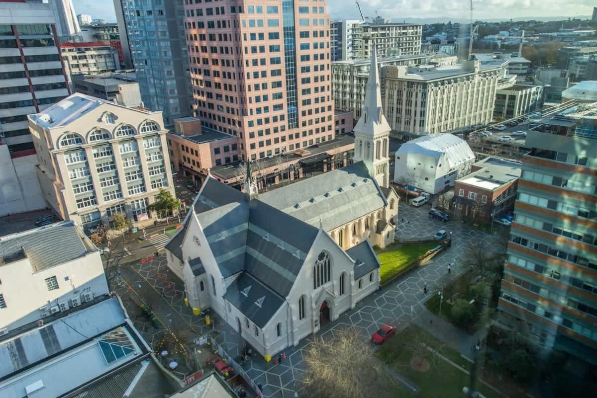 Apartment Modern 2 Bedroom Beside Skytower & Queen St In The Heart Of Cbd