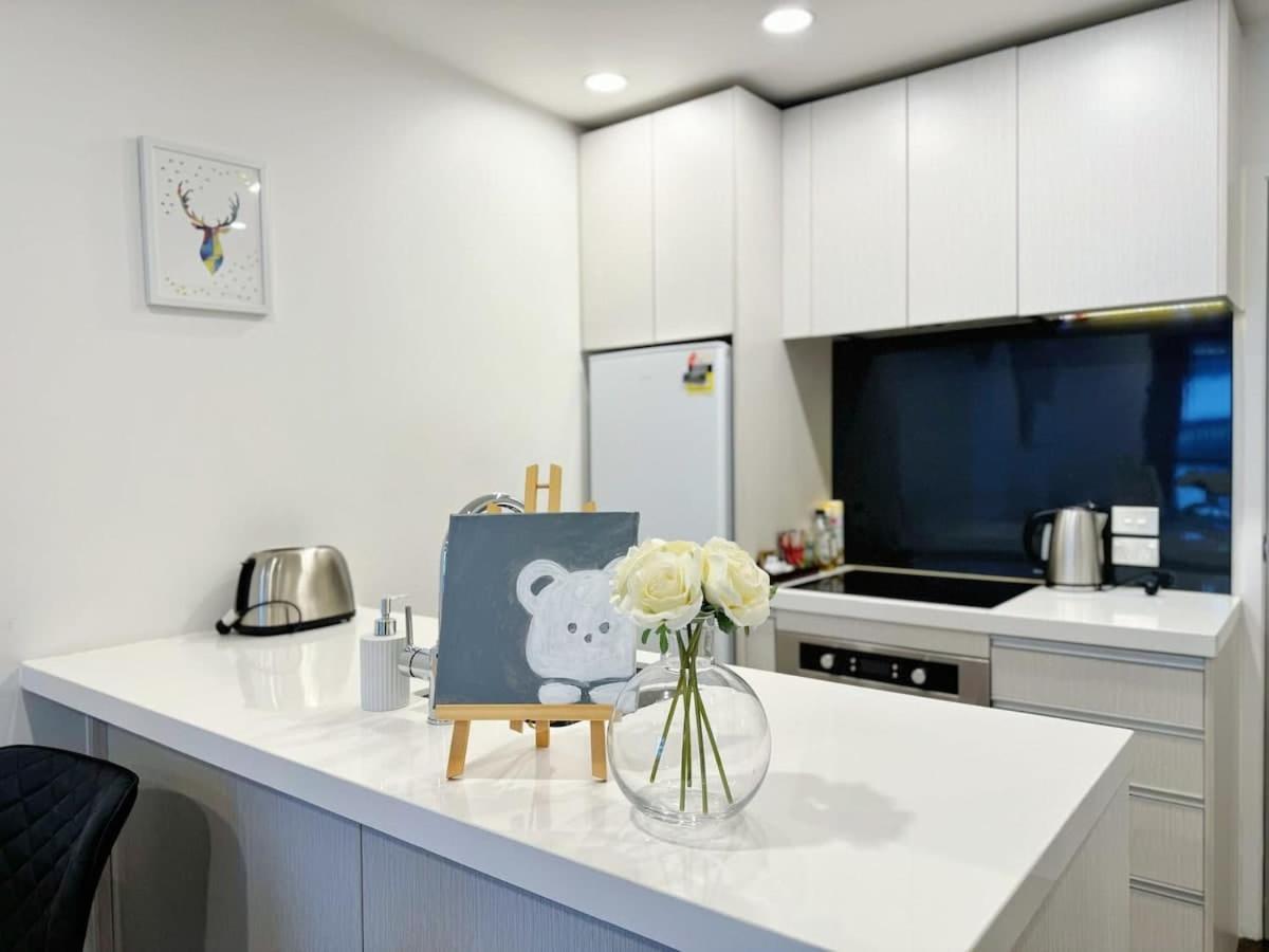 Apartment Modern 2 Bedroom Beside Skytower & Queen St In The Heart Of Cbd