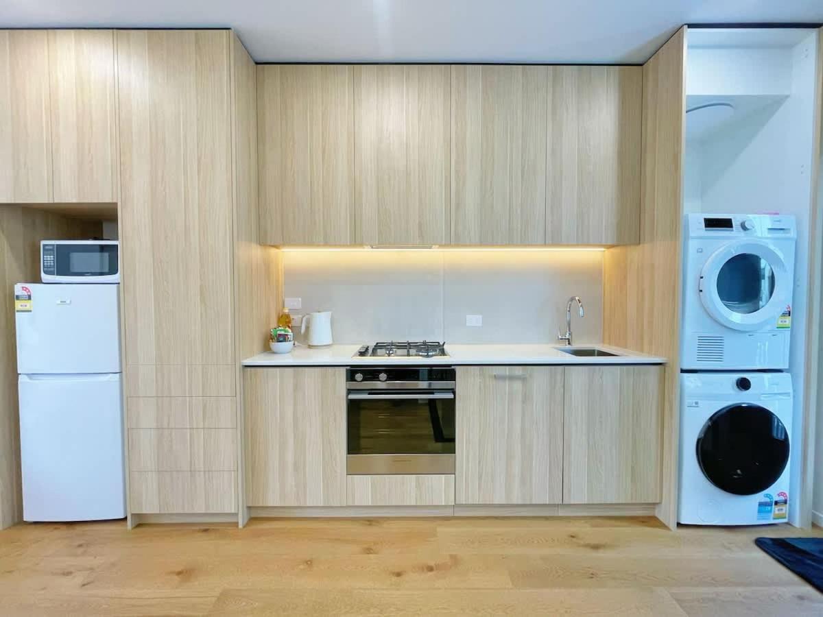 Tranquil Townhouse 2br & 1 Study With Free Parking & Backyard Holiday home Auckland