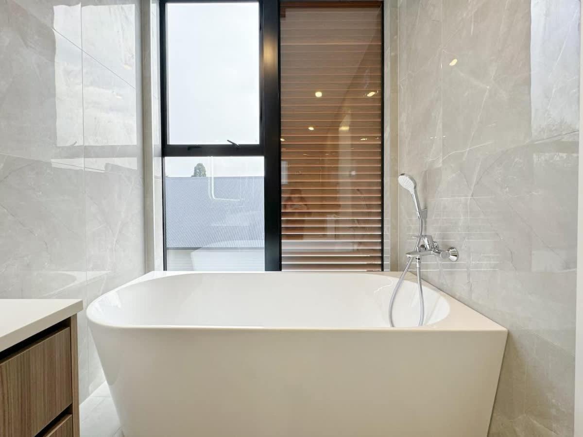 Holiday home Luxury 4bedroom Townhouse In Greenlane - Asb Showgrounds & Cornwall Park Auckland