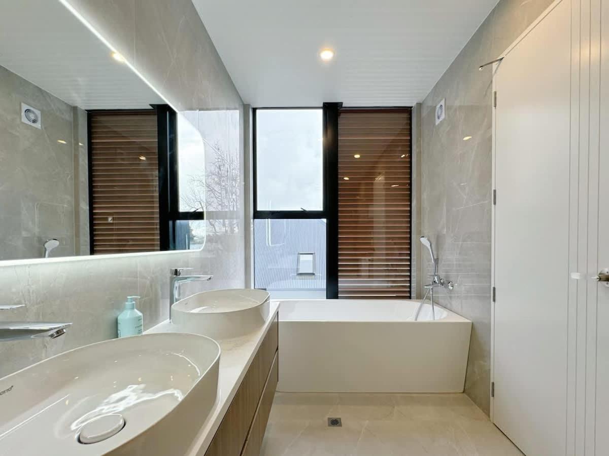 Luxury 4bedroom Townhouse In Greenlane - Asb Showgrounds & Cornwall Park Holiday home Auckland