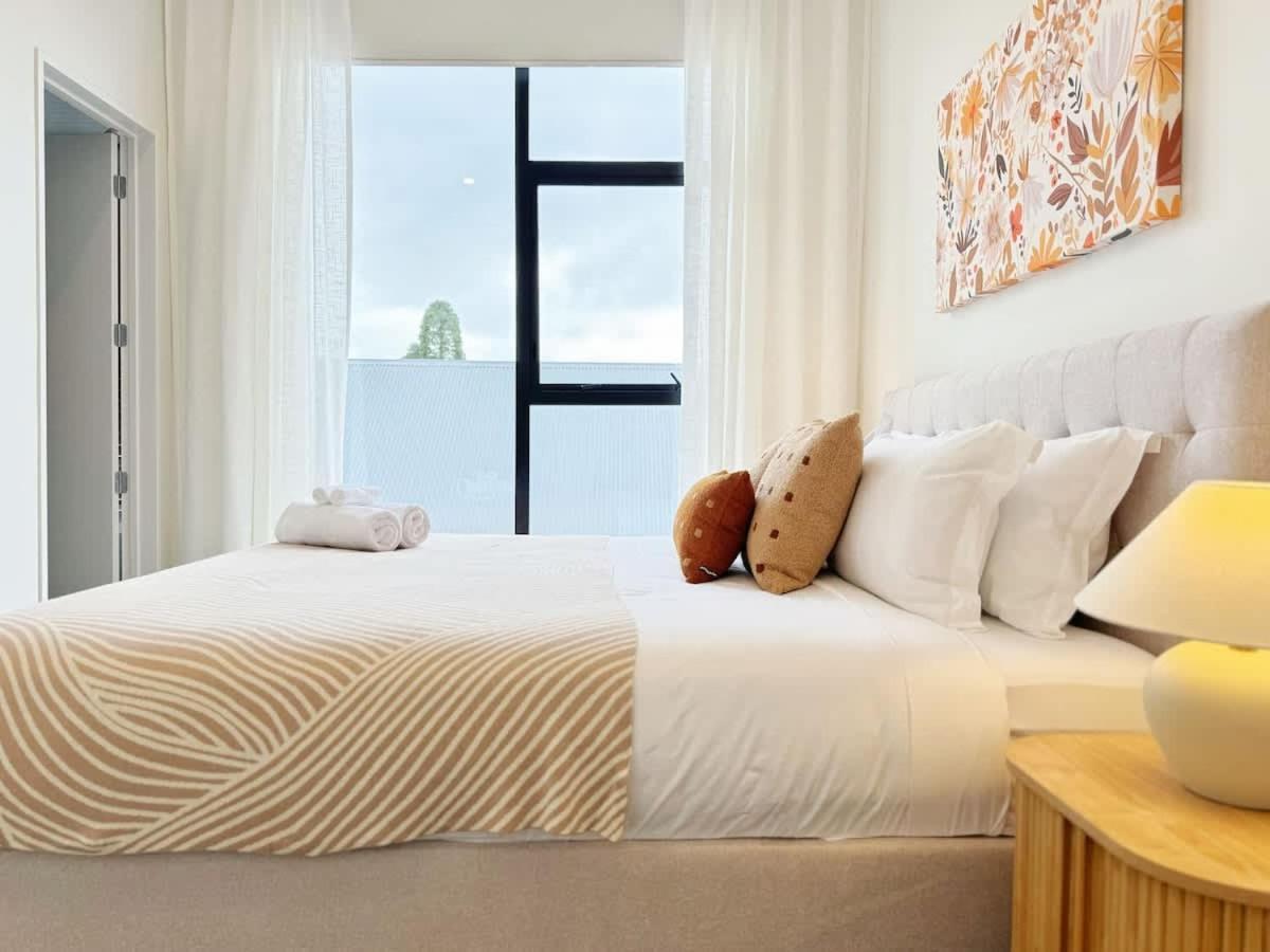 Luxury 4 Beds Family & Business Travel - Asb Showgrounds & Cornwall Park *